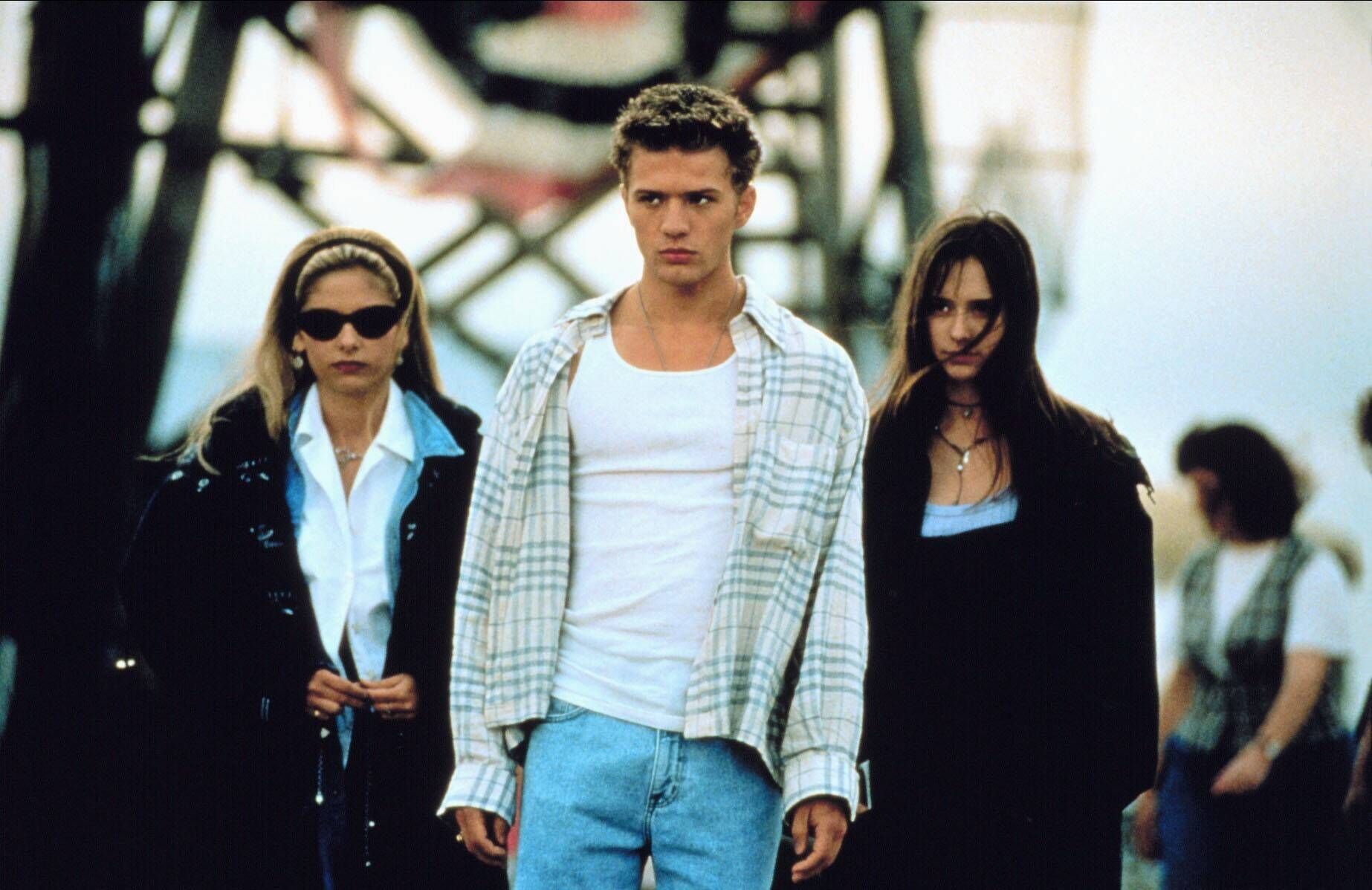 Sarah Michelle Gellar, Ryan Phillippe & Jennifer Love Hewitt spielten 1997 bei dem Horrorfilm mit.
