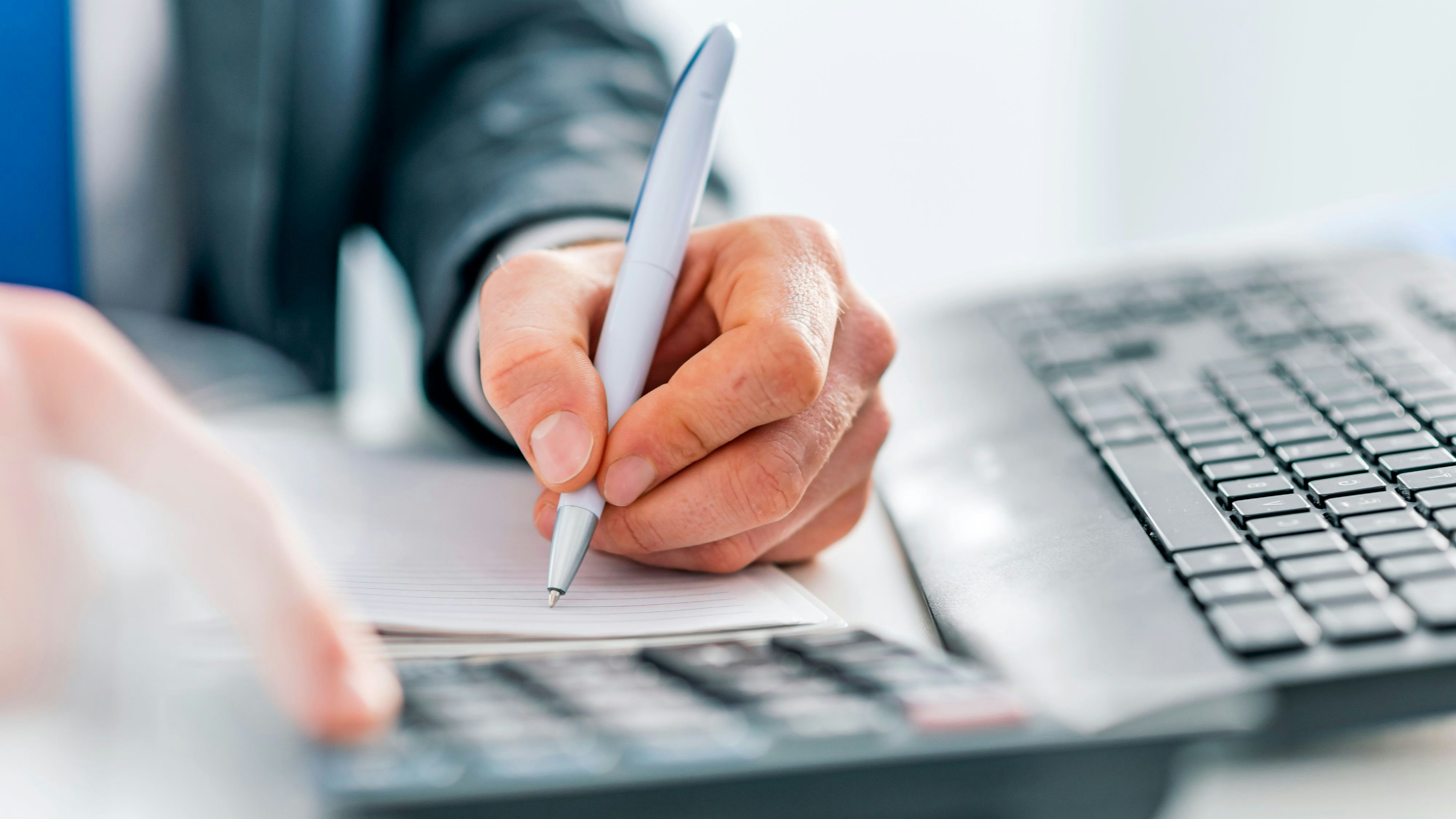 Heute.at - AK deckt auf – Sparbuch bei Banken ein Auslaufmodell