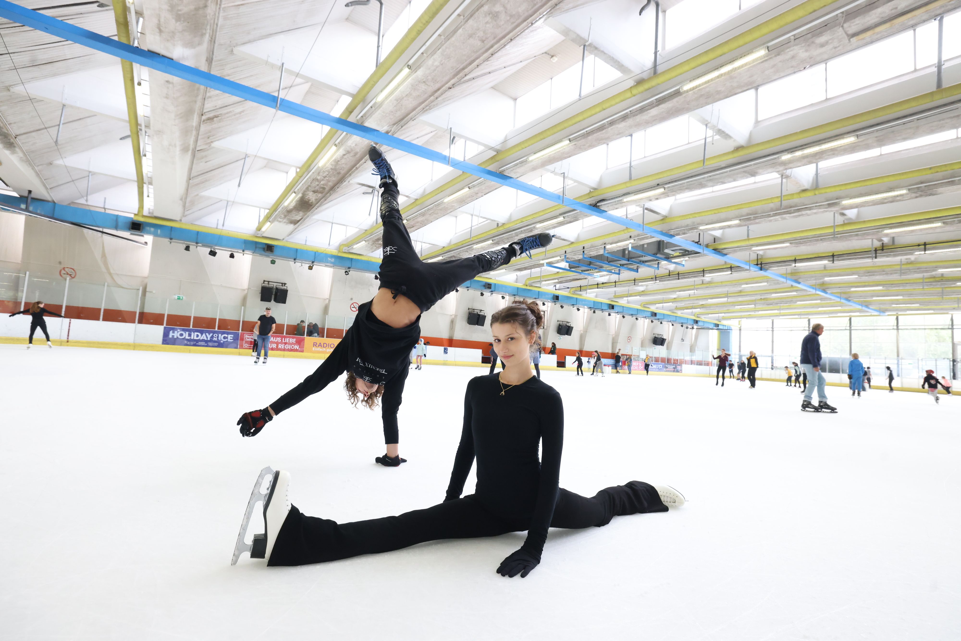 Tim Tremix (19) und Louise Mierau (20) beim Freestyle