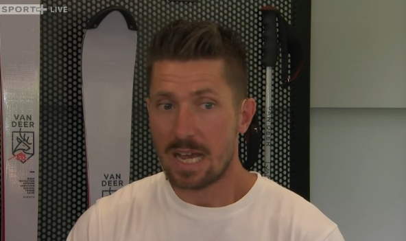 Marcel Hirscher bei seiner Pressekonferenz in den Niederlanden.