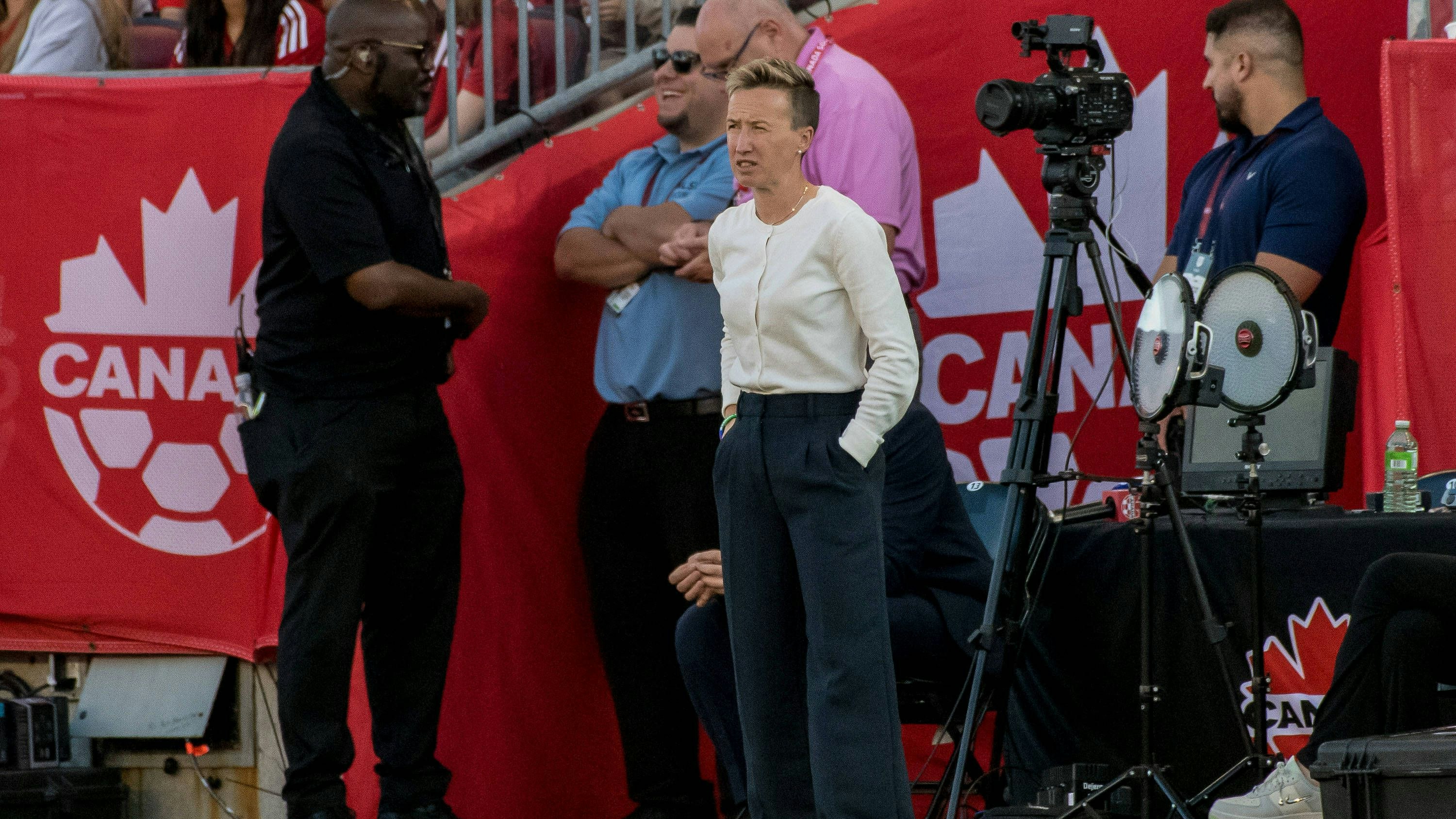 Die kanadische Trainerin wurde für die Olympischen Spiele gesperrt.