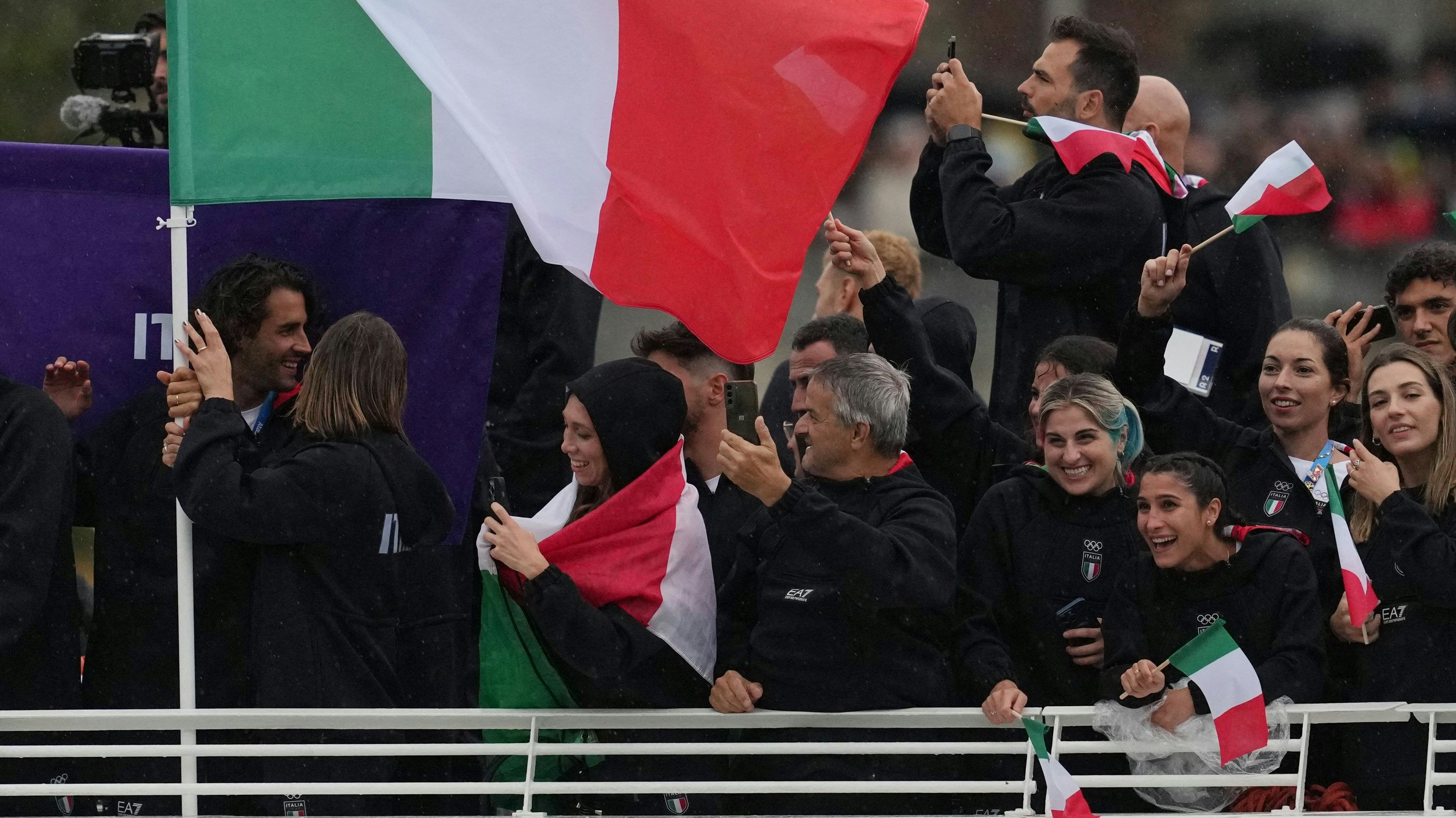 Hochsprung-Star Gianmarco Tamberi hat hier noch seinen Ehering auf dem Finger. 