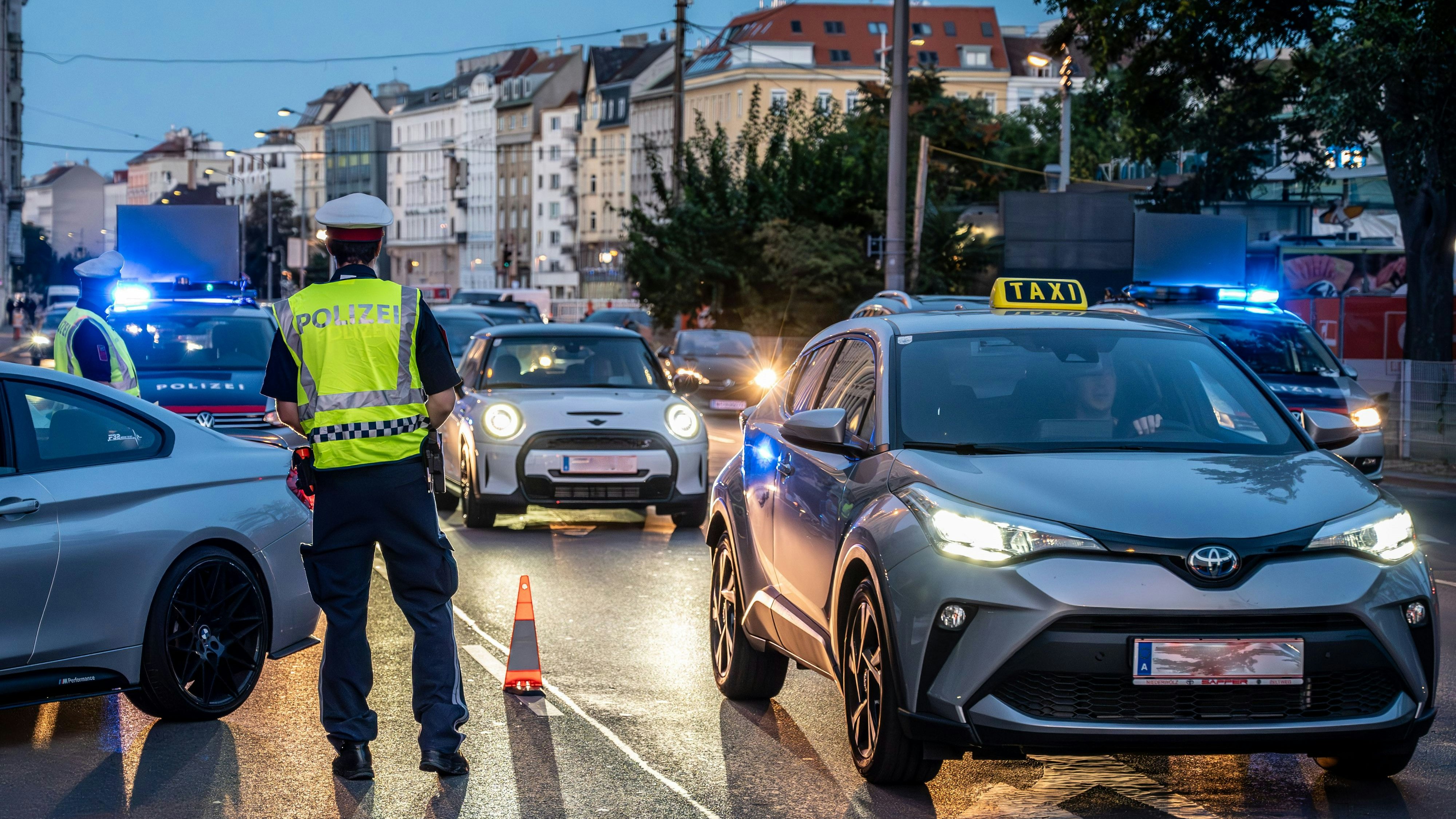 Heute.at - Keine Gnade – Polizei straft Verkehrsrowdys hart ab