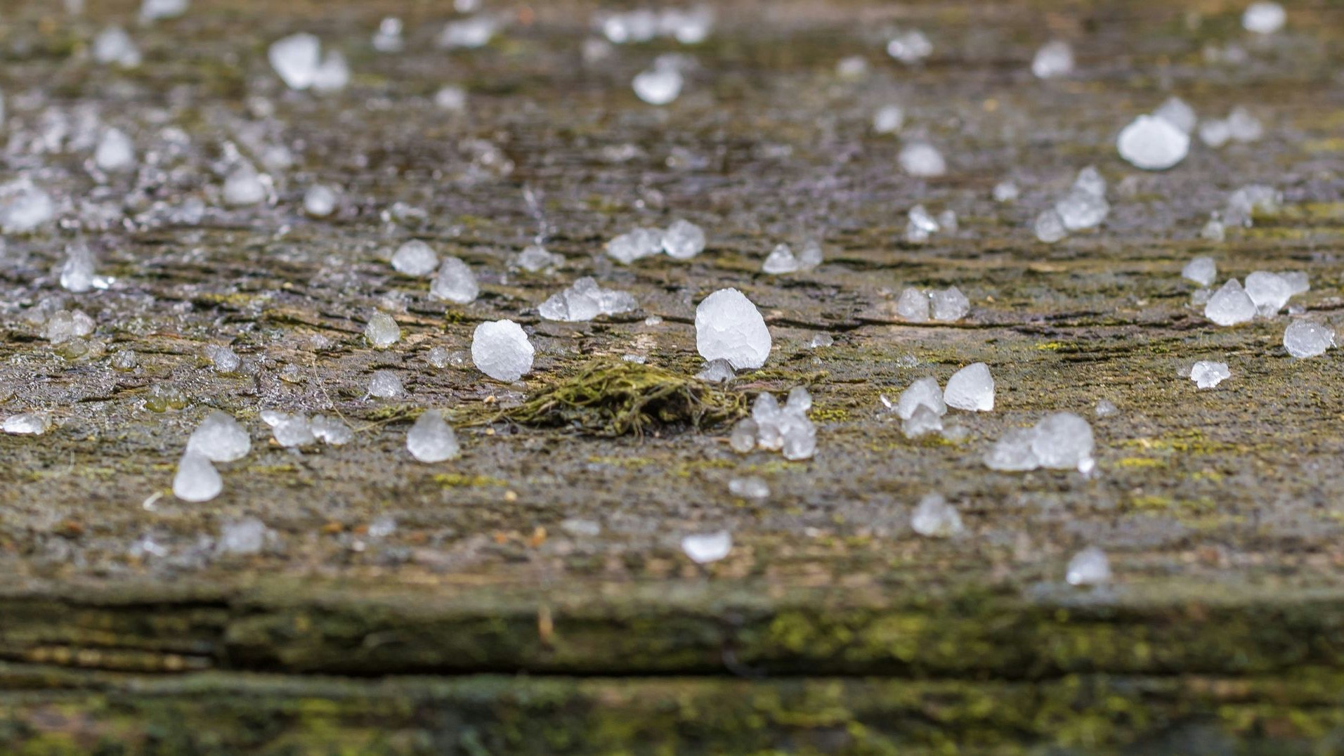 Heute.at - Riesen-Hagel! Unwetter-Warnstufe Rot in 5 Bundesländern