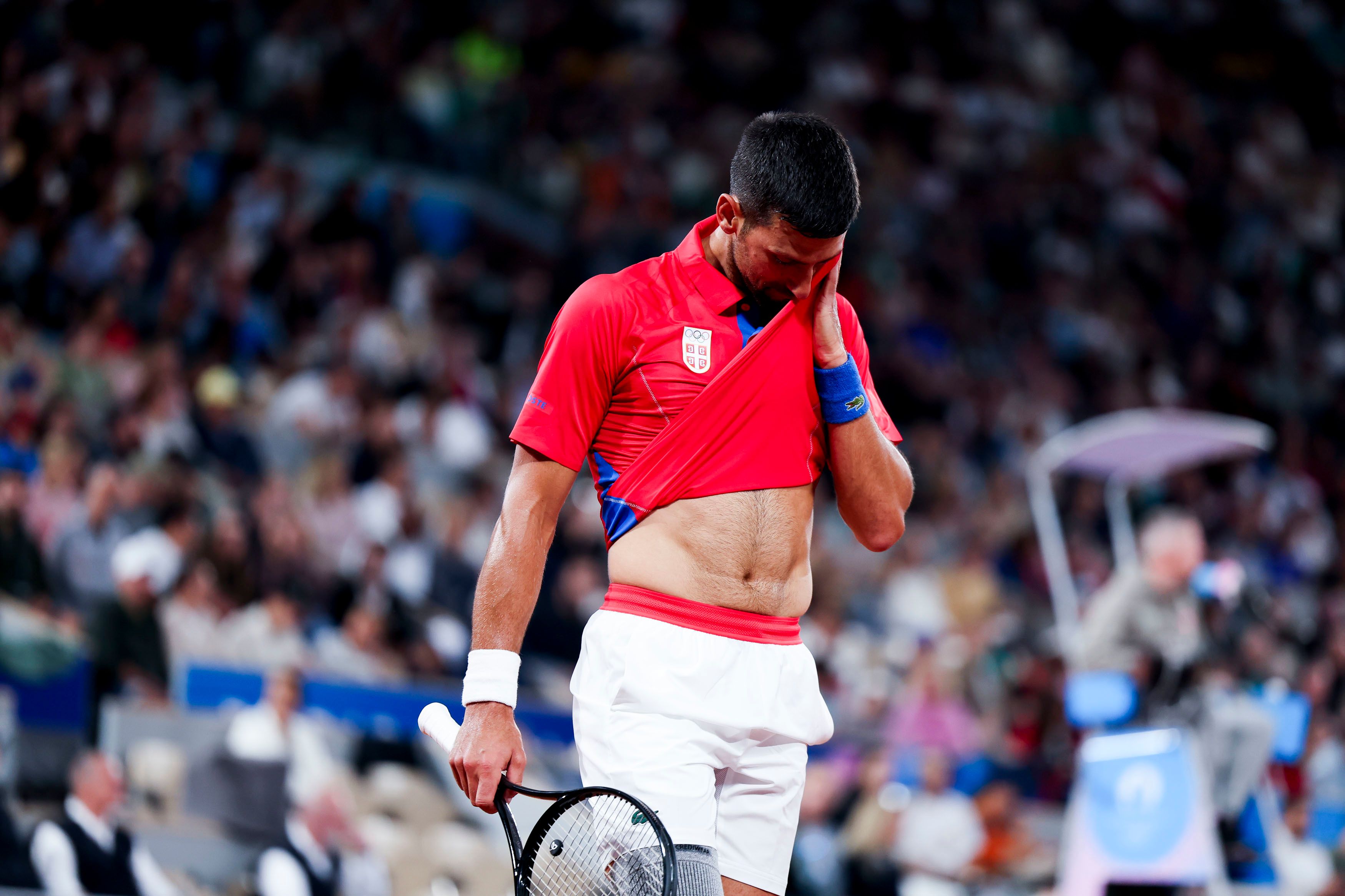 Novak Djokovic gewann seine Erstrundenpartie bei den Olympischen Spielen souverän.