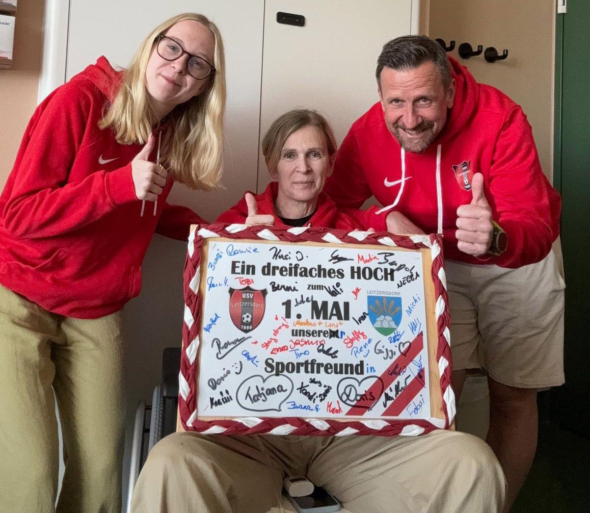 Sonja Steininger (49) mit ihrer Tochter Lana (19) und ihrem Mann Markus (48).