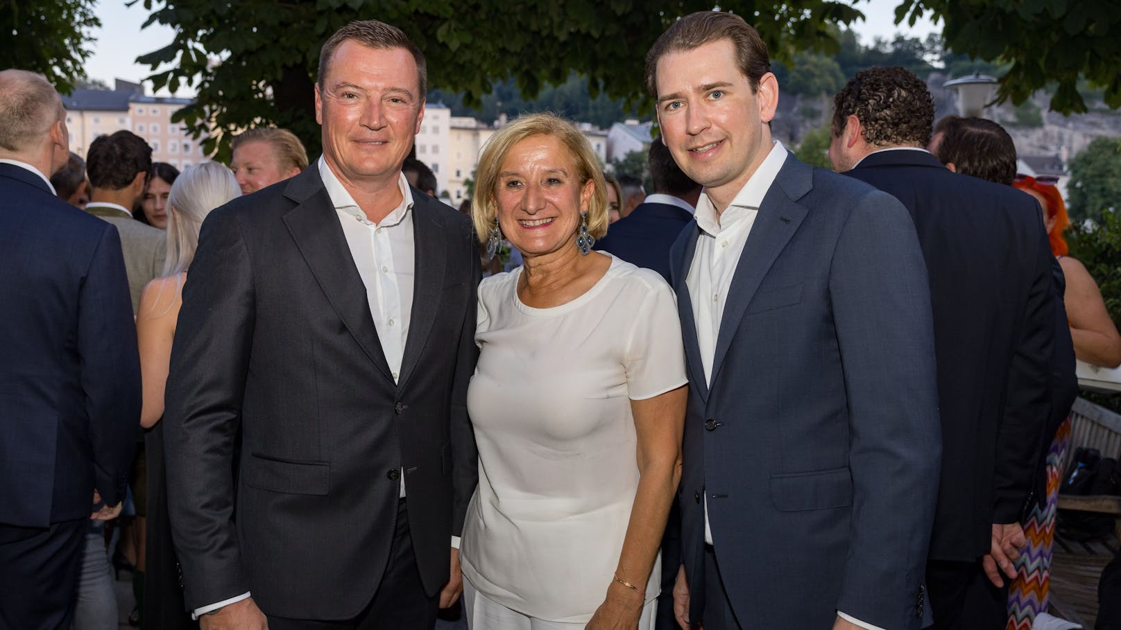 Sebastian Kurz und Markus Friesacher mit Niederösterreichs mächtiger Landeschefin Johanna Mikl-Leitner