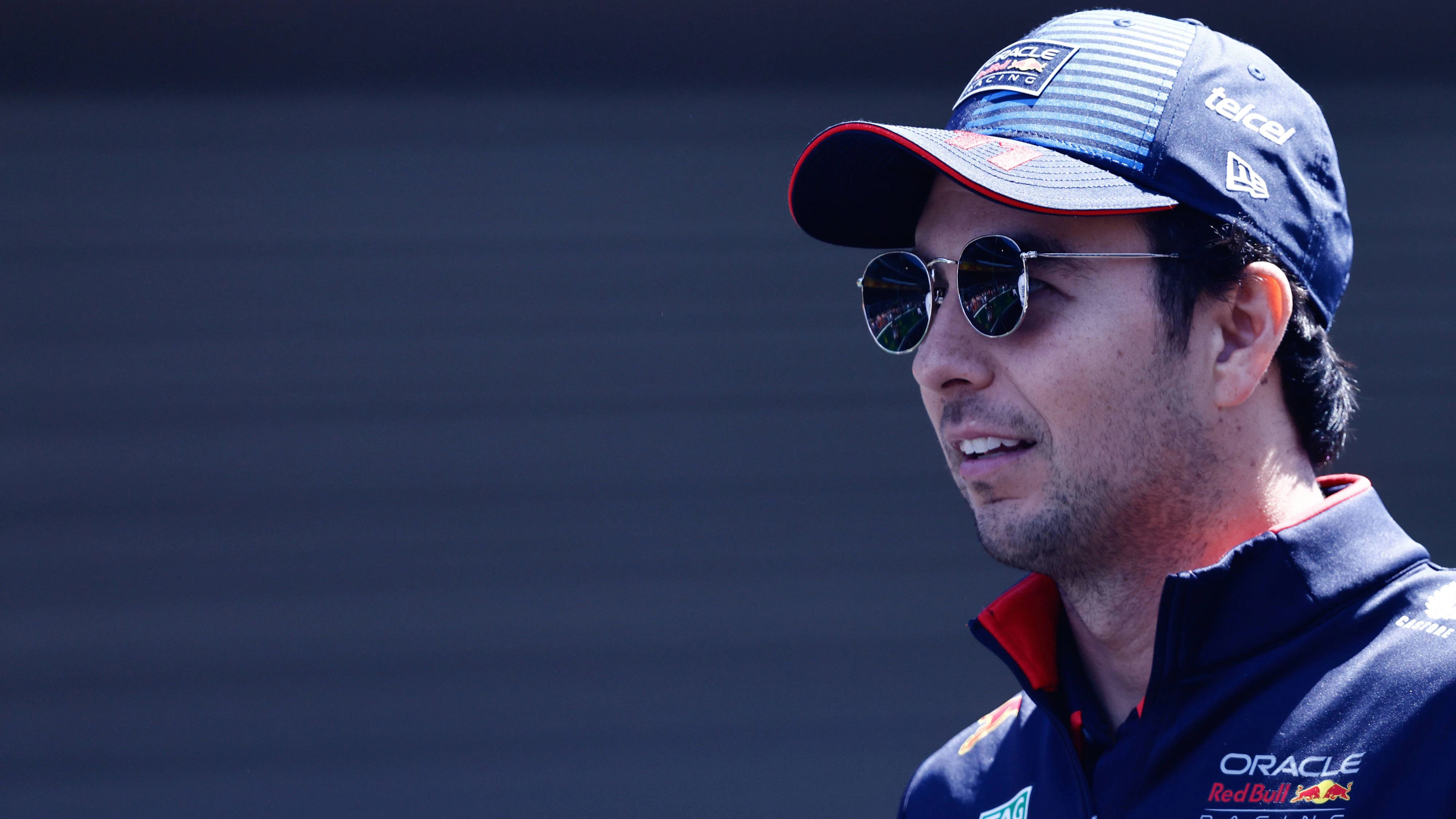 Checo Perez bleibt bei Red Bull.
