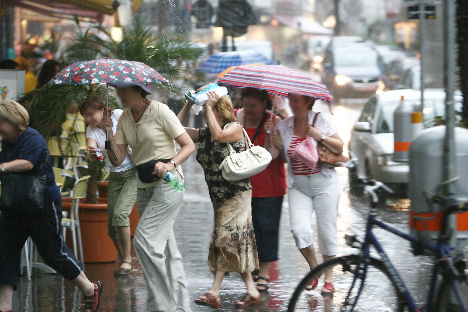 Die Hitze wird vorübergehend mit Starkregen und Hagel zu Ende gehen.