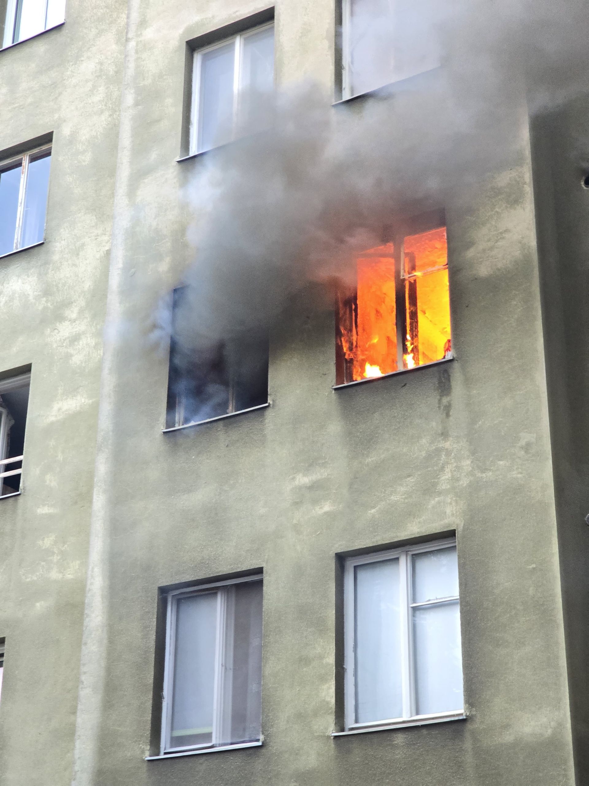 Auch in Wien-Meidling stand eine Wohnung in Vollbrand