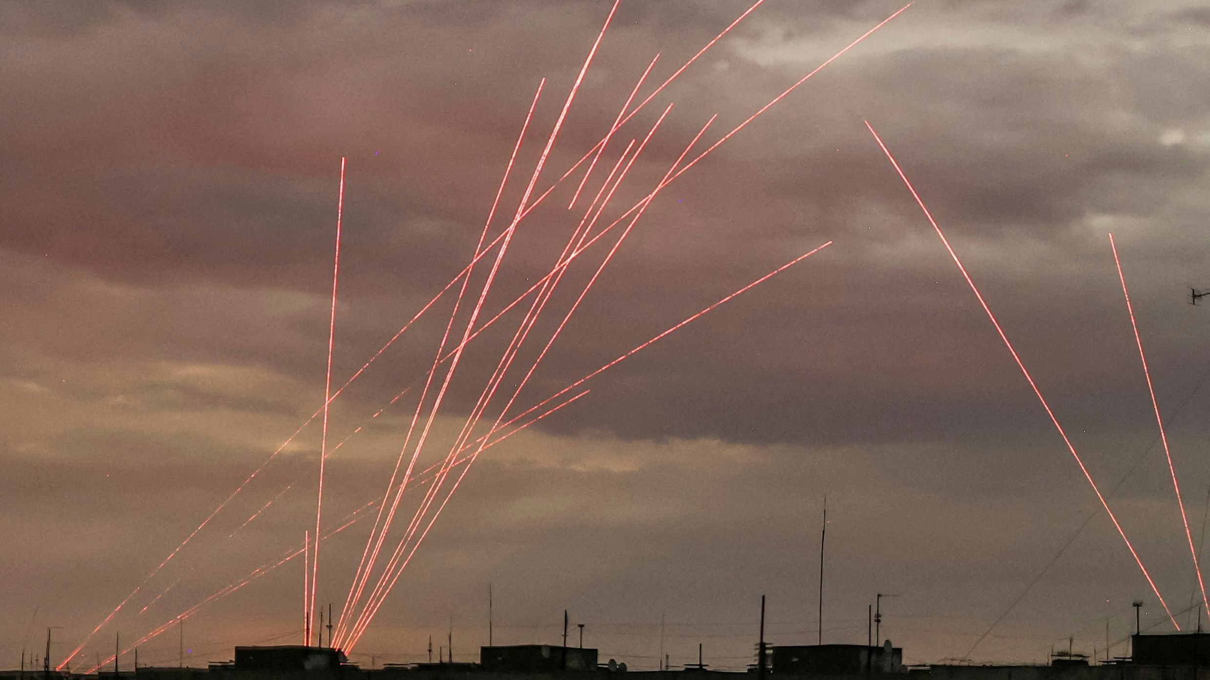 Heute.at - Ukraine kämpft mit Drohnenflut – Luftabwehr überfordert