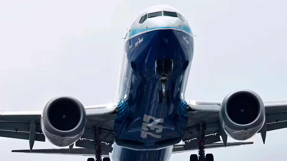 Heute.at - Sprit zu teuer! Erste Airline streicht Tausende Flüge