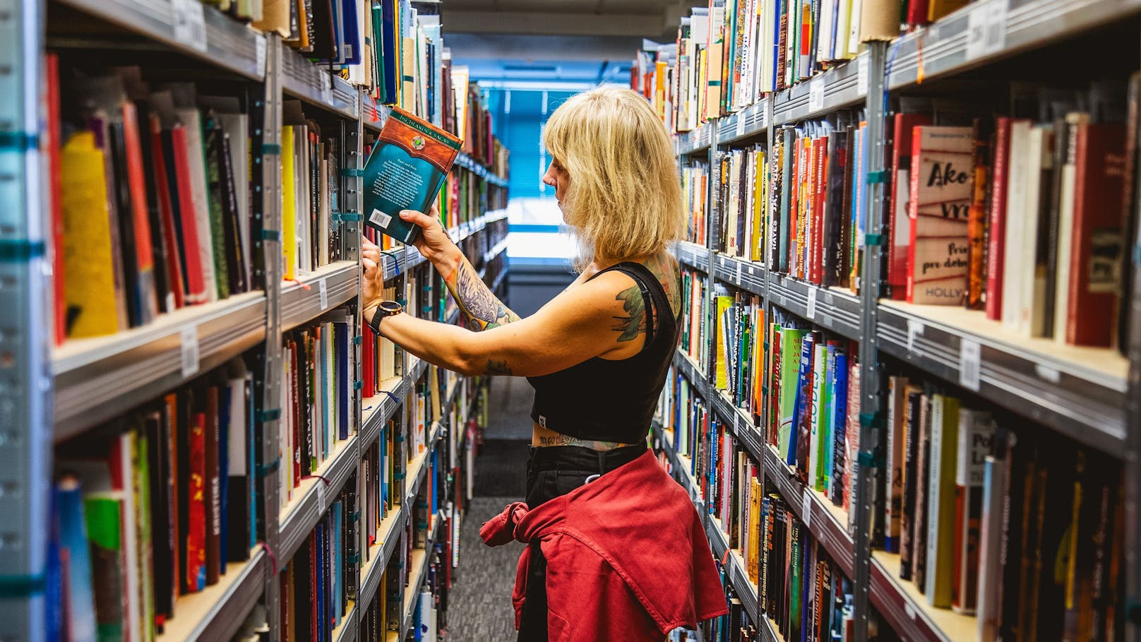 Täglich werden über 1.000 Bücher vom "Booktaxi" in Wien eingesammelt. 