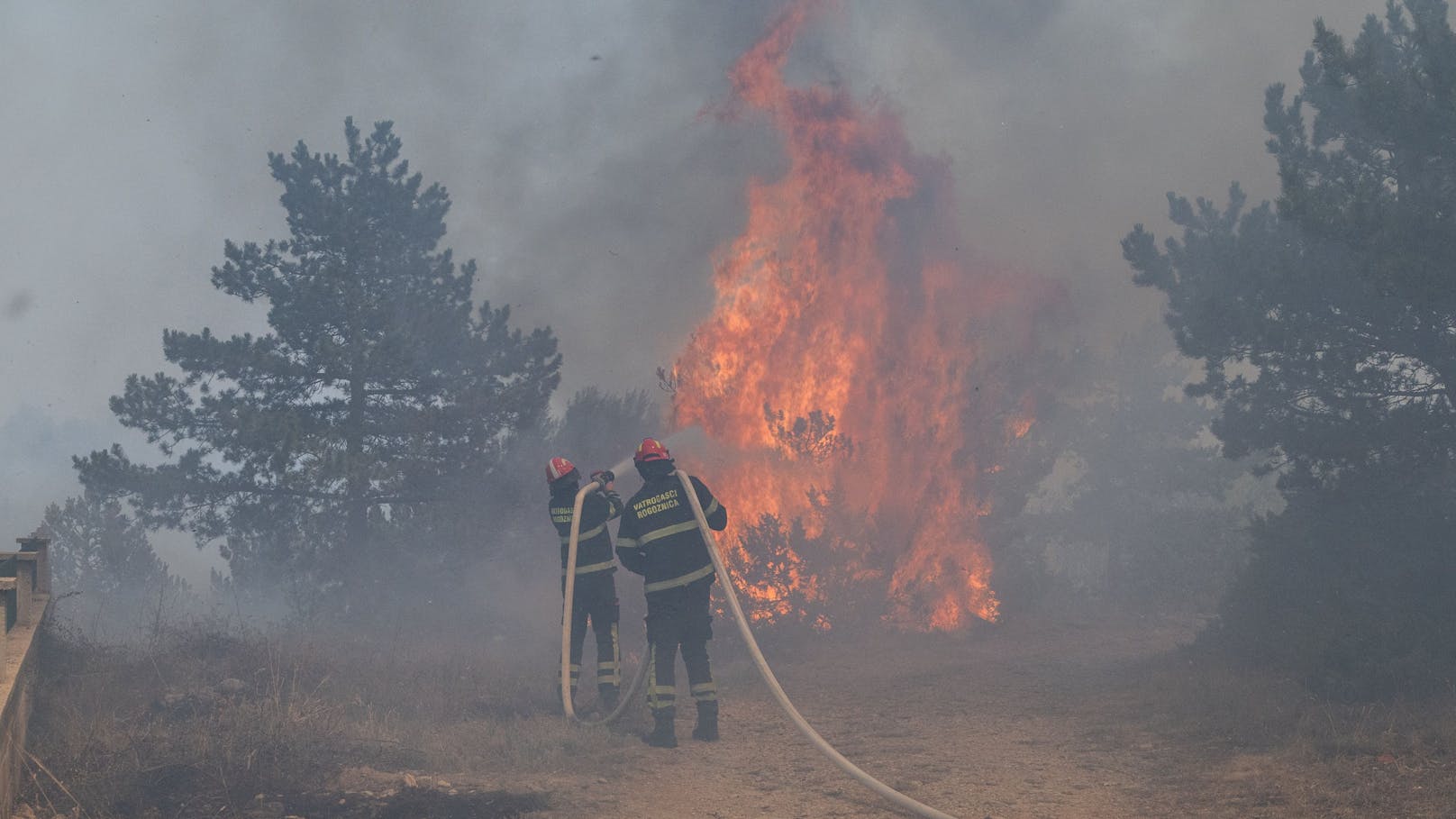 Mega-Hitze in Kroatien – dann bricht riesiger Brand aus