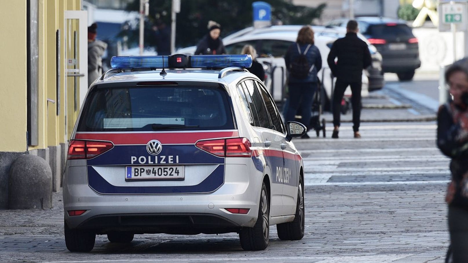 Polizisten sehen Trio in Wien und schlagen sofort zu