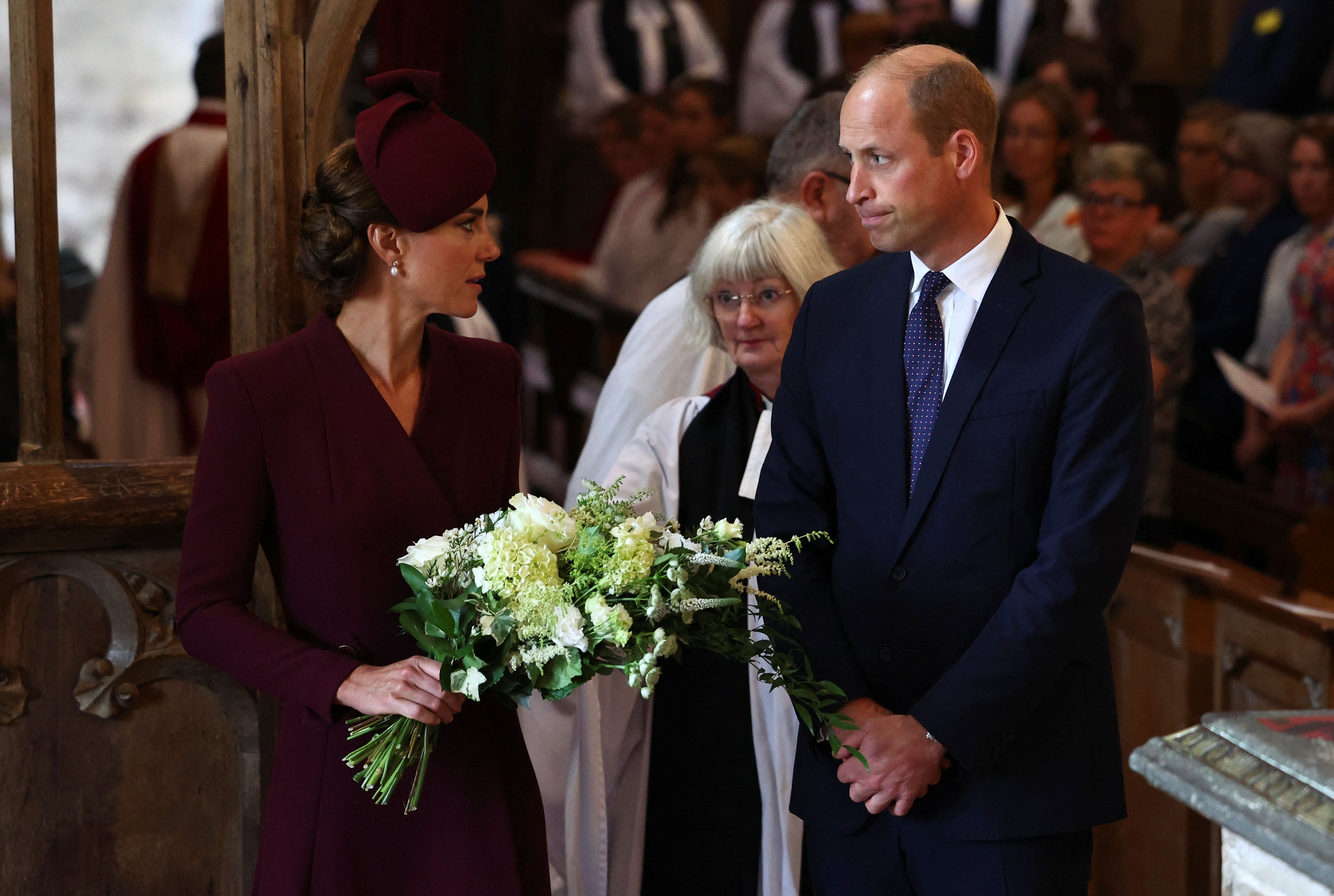 Kate und William sind schockiert.