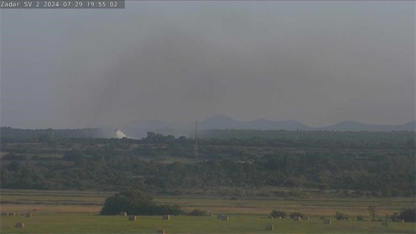 In der Gespanschaft Zadar kam es bereits am Montagabend im Dorf Ninski Stanovi zu einem Brand.