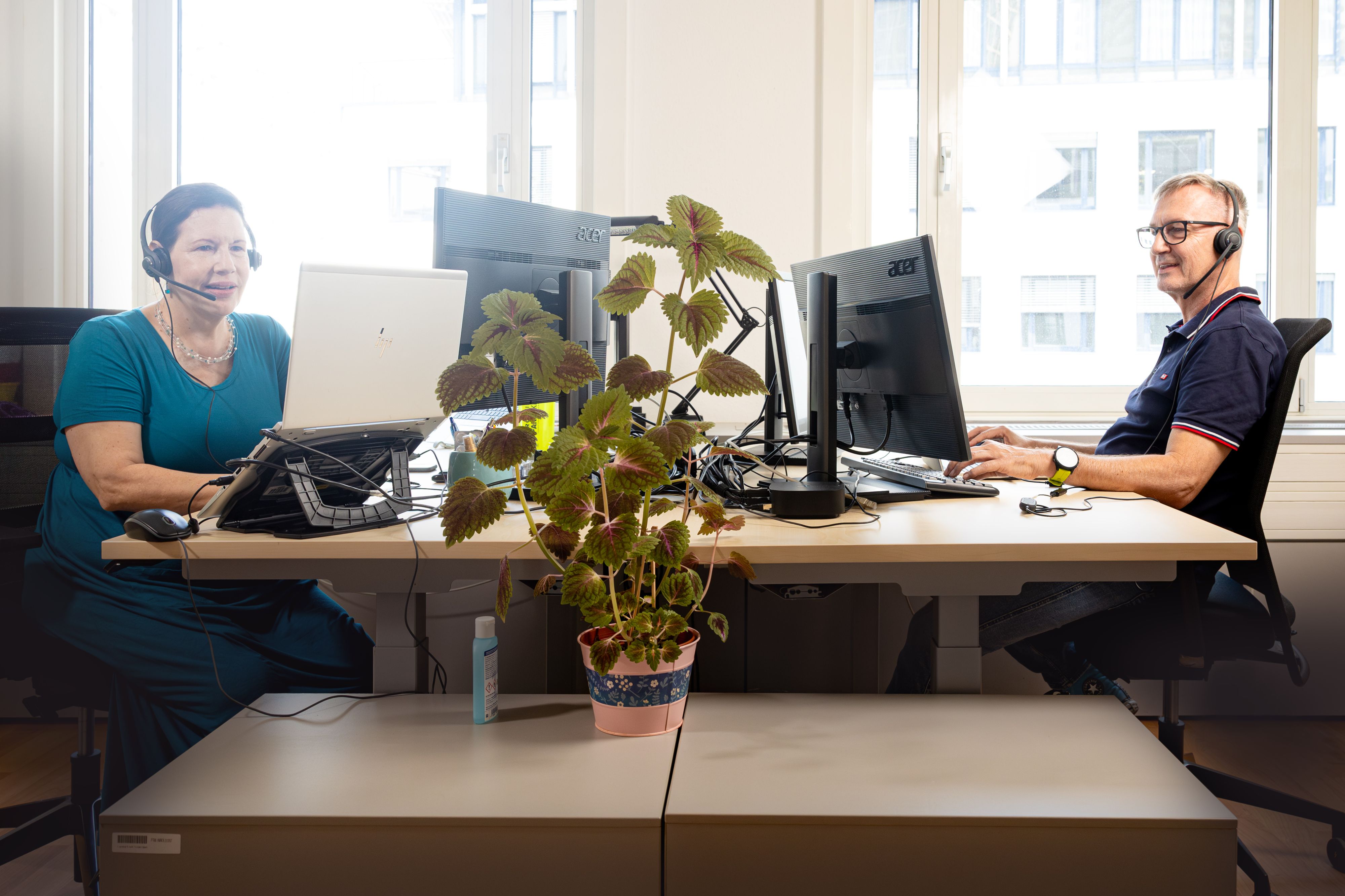 Egal welche Beschwerden, ob Kind oder Erwachsener: Das kompetente Team der 1450 Wien hilft in allen Gesundheitsfragen weiter. 