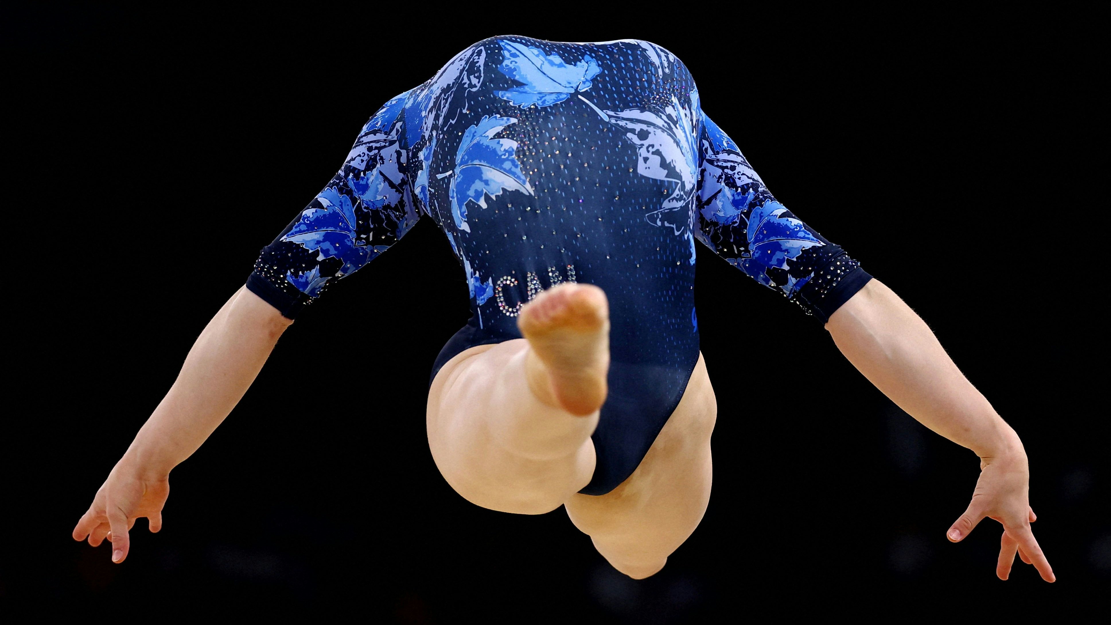 Die Kanadierin Ava Stewart wirkt beim Bodenturnen etwas kopflos