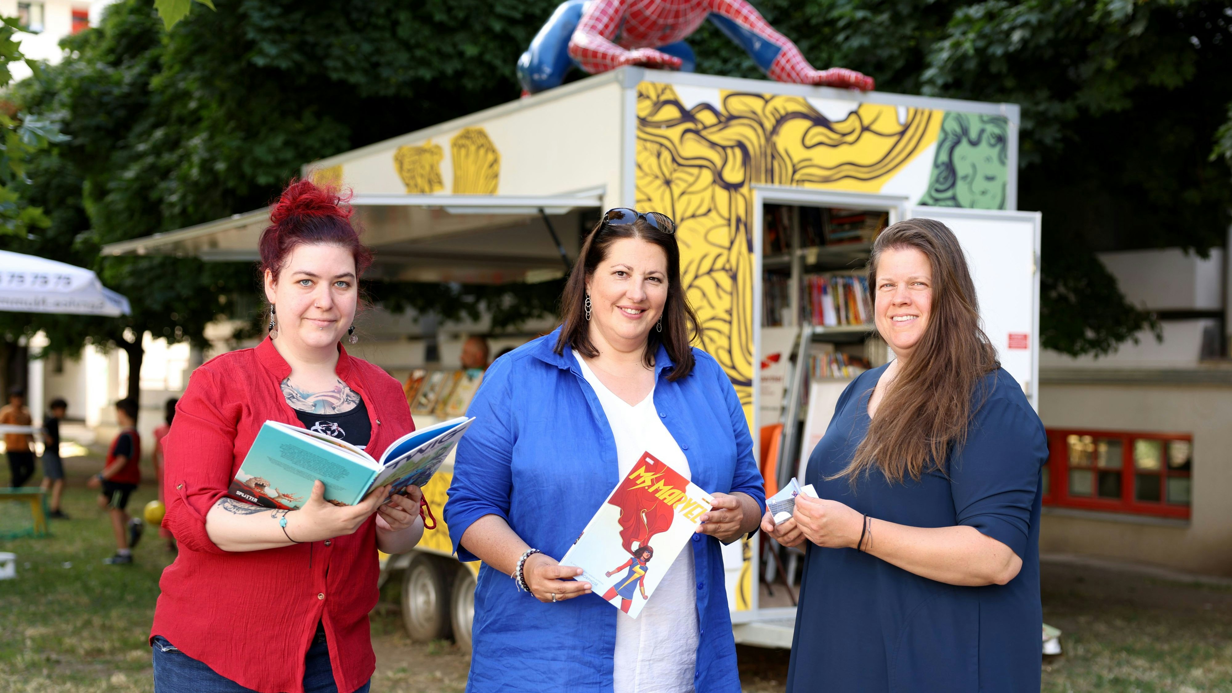 Eröffnungsfest vom "Heimspiel 2024" im Schöpfwerk, mit StRin Kathrin Gaál.