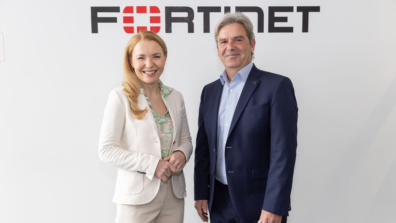 A1 und Fortinet bündeln ihre Security-Kompetenz: Juliane Rainer-Oitzinger, Director Large Enterprise A1 und Peter Hanke, Country Manager Fortinet Austria.