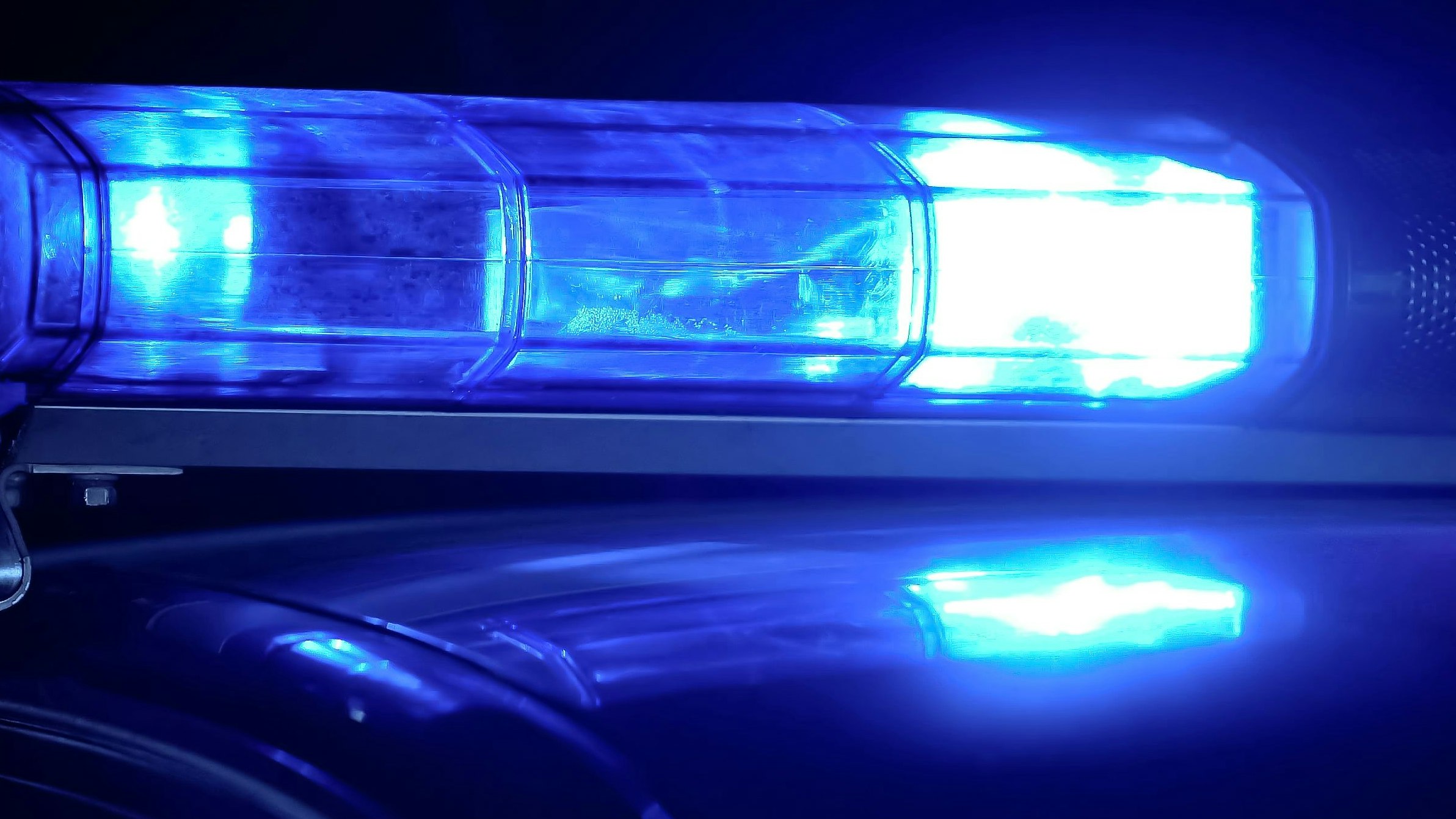 Heute.at - Messer-Quartett will in Wohnung, scheitert an Tür