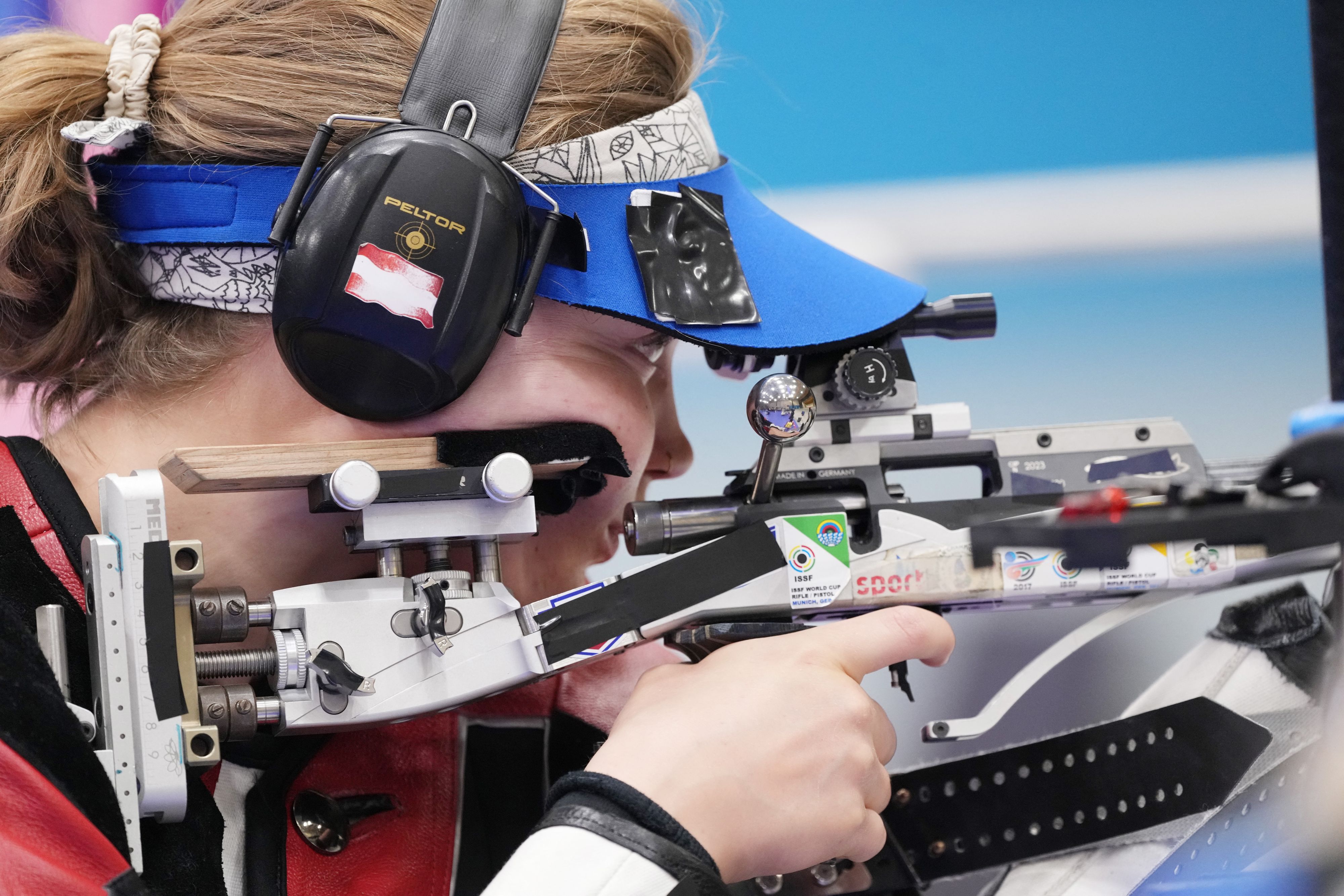 Nadine Ungerank im Kleinkaliber-Dreistellungskampf. 