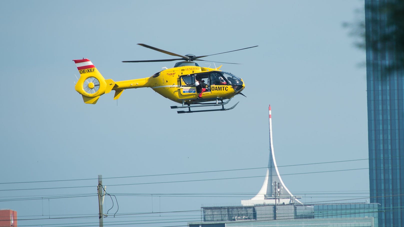 Fahrtrichtung missachtet: Radlerin per Heli ins Spital