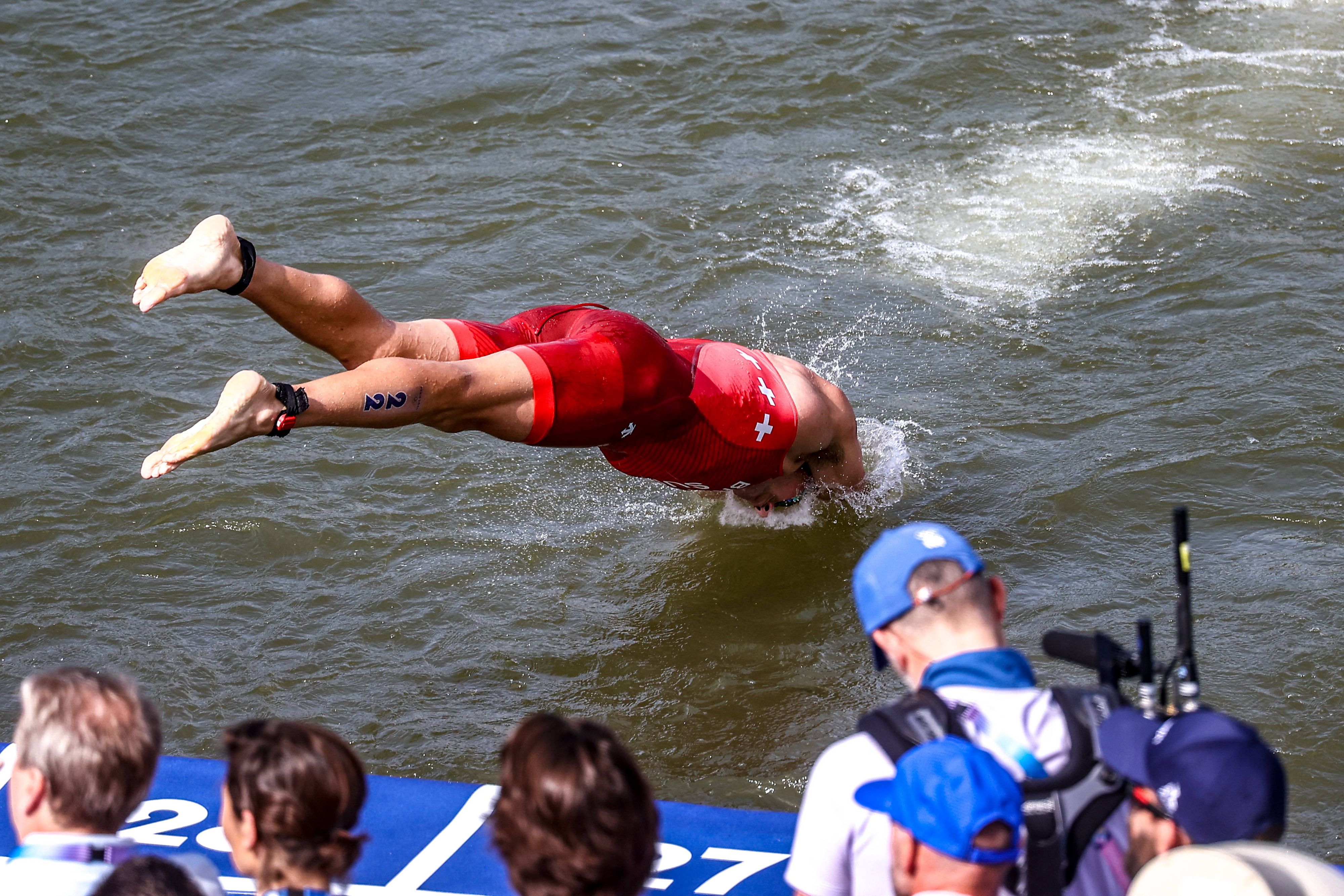 Der Schweizer Triathlet Adrien Briffod. 