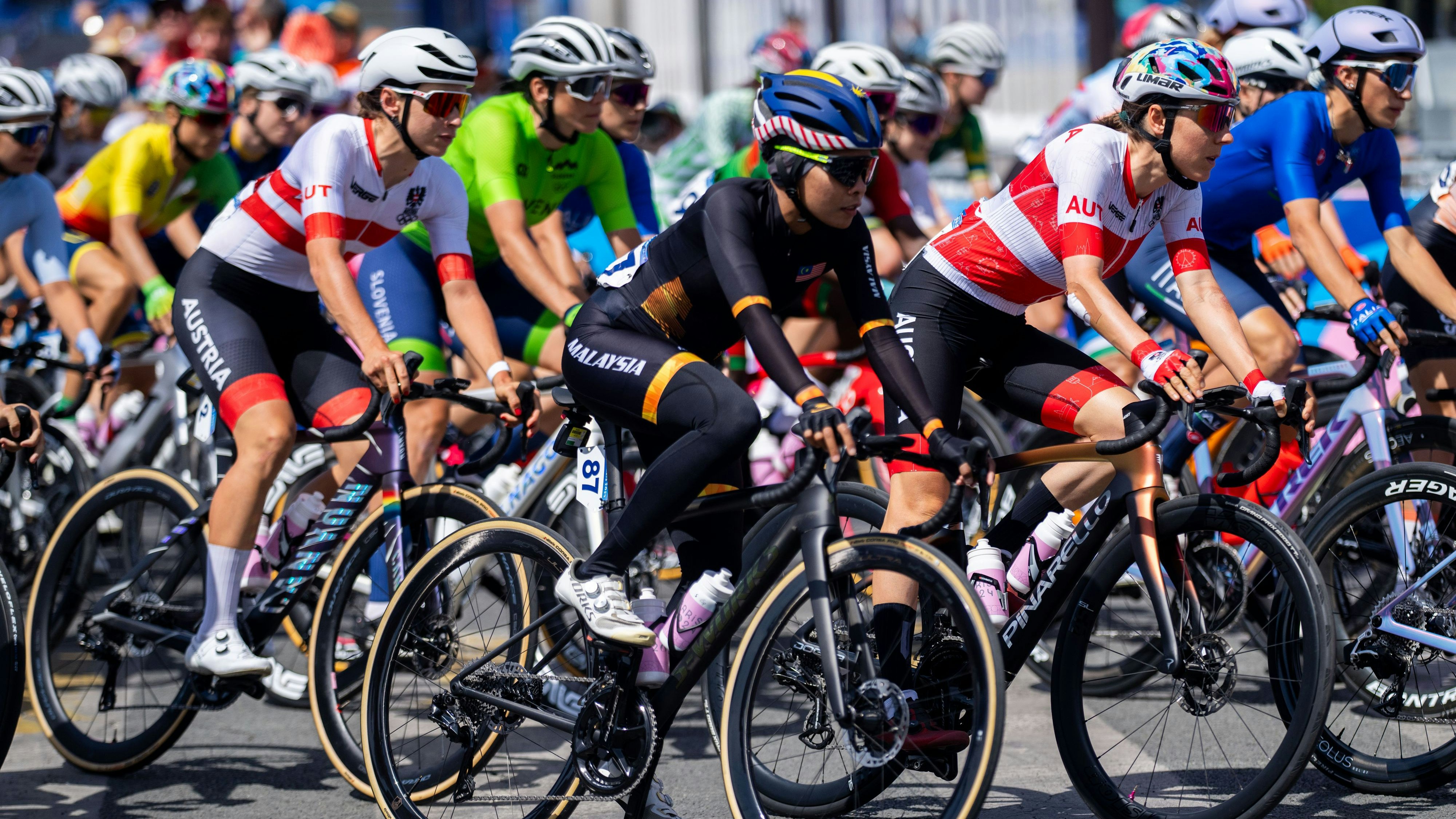 Schweinberger und Kiesenhofer im Straßenrennen von Paris.