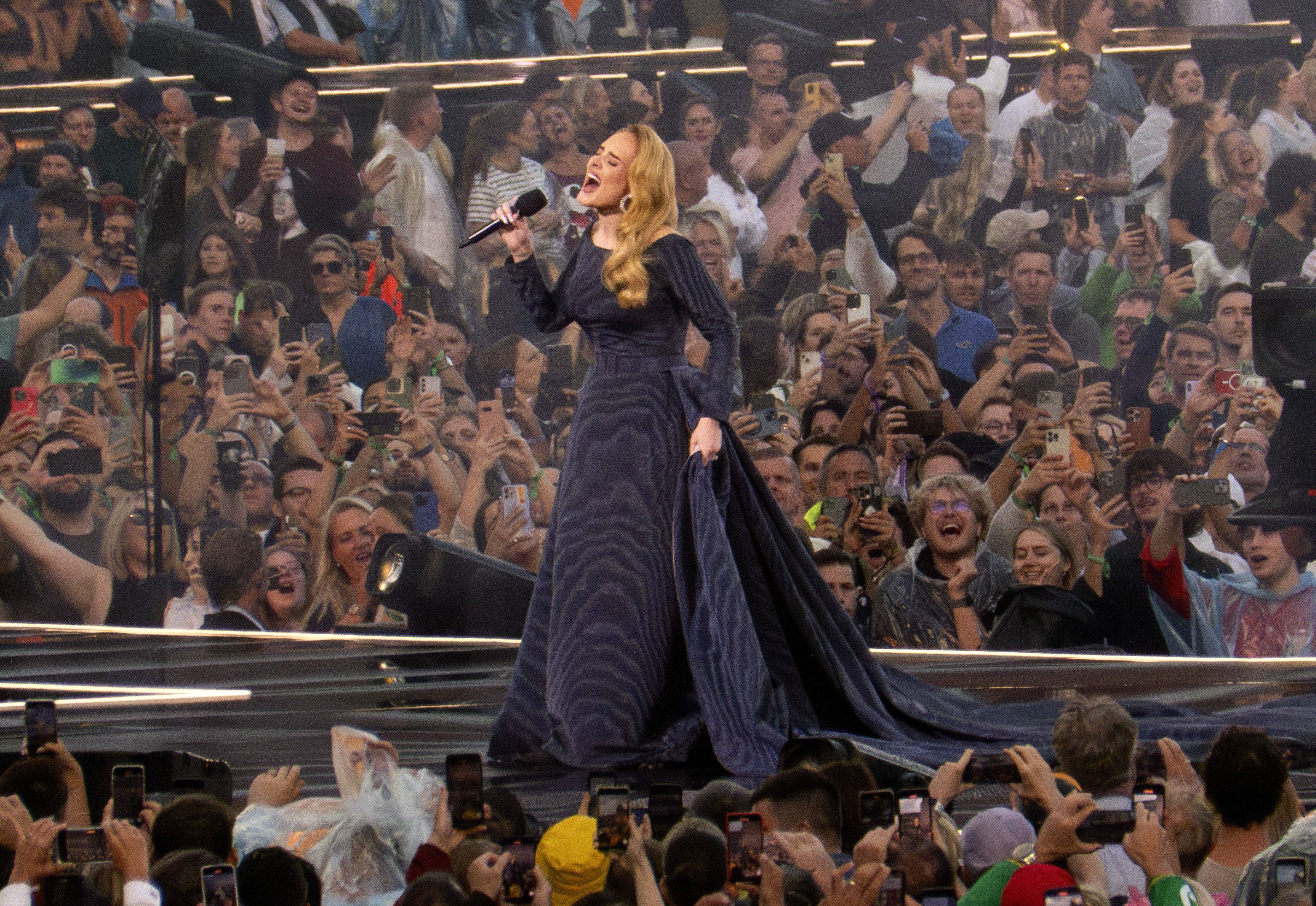 Adele singt in München.