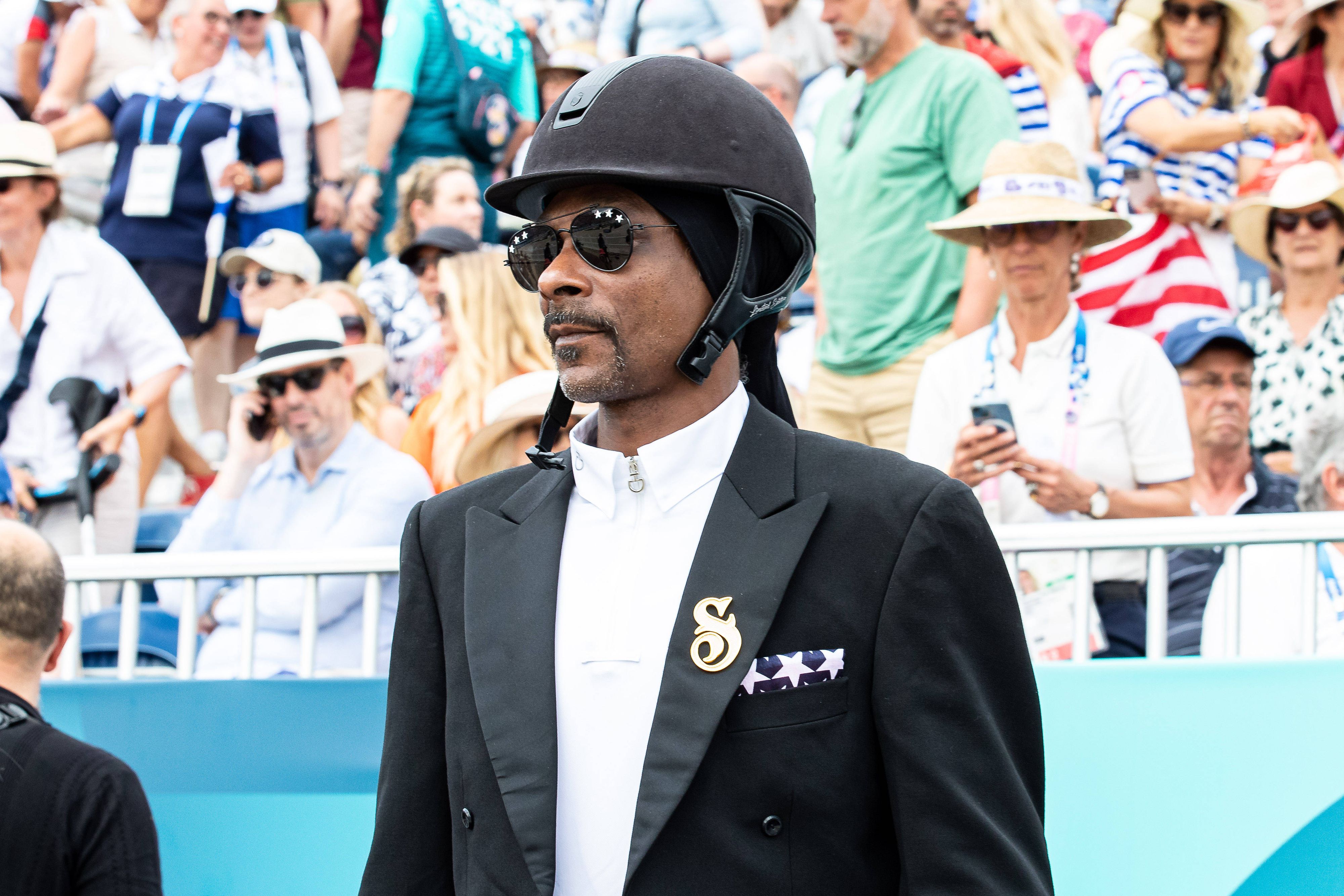 Bei Olympia zeigte sich Snoop Dogg in Reit-Montur.
