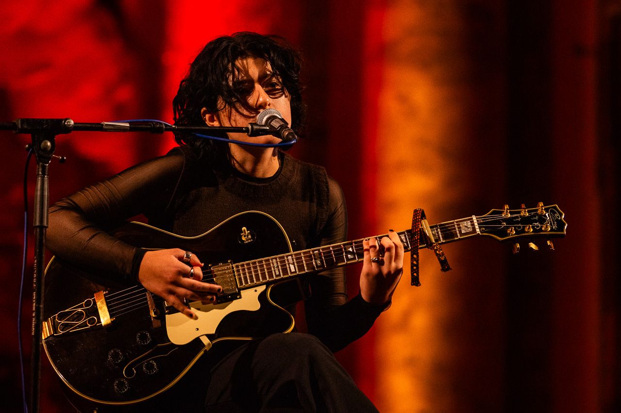 Super Songs - und gratis: Songwriterin Edna Million spielt am 8. August in der Piaristengasse