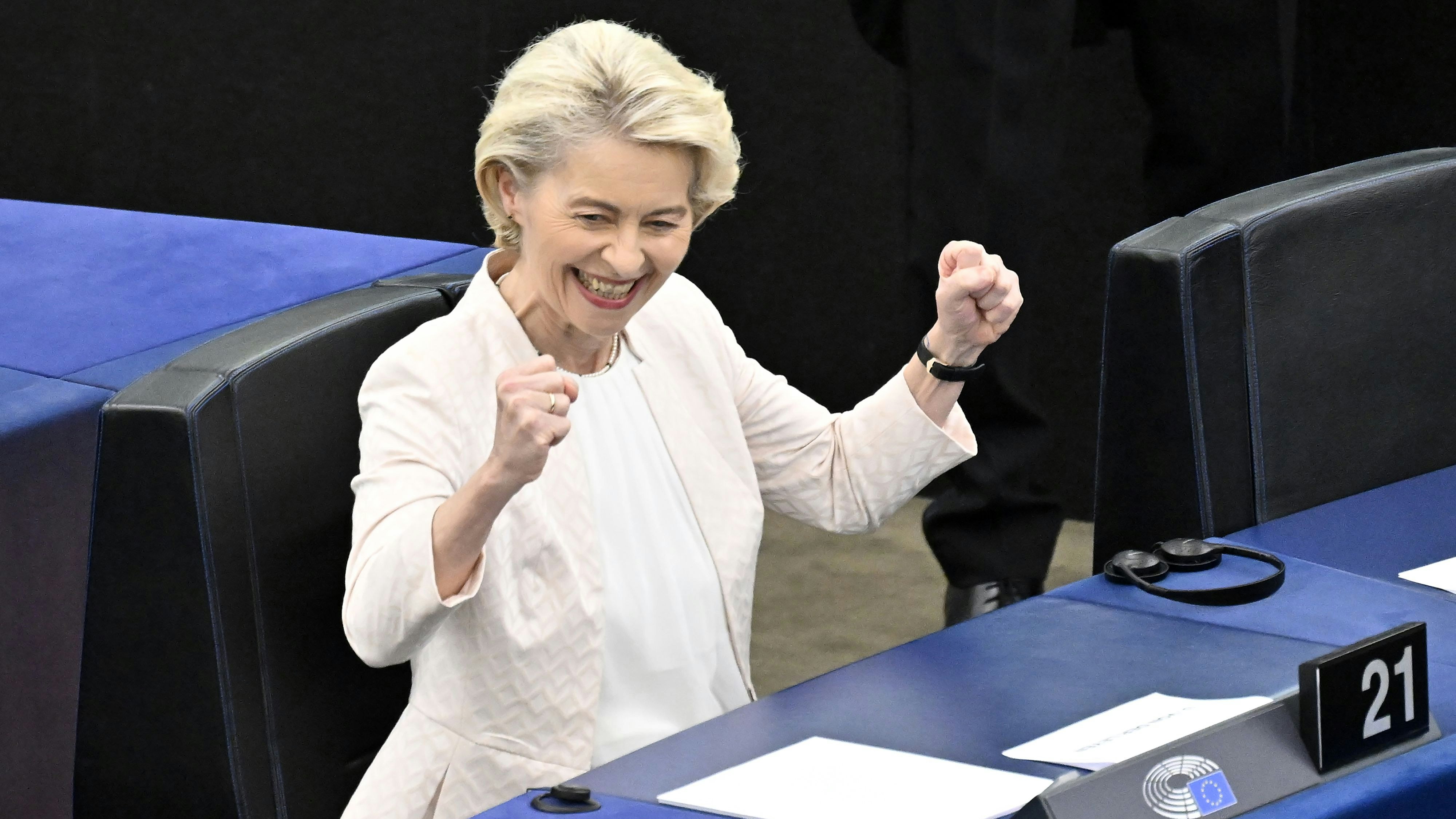 EU-Kommissionspräsidentin Ursula von der Leyen kann sich über ihre Wiederwahl freuen, über die Russland-Sanktionen weniger