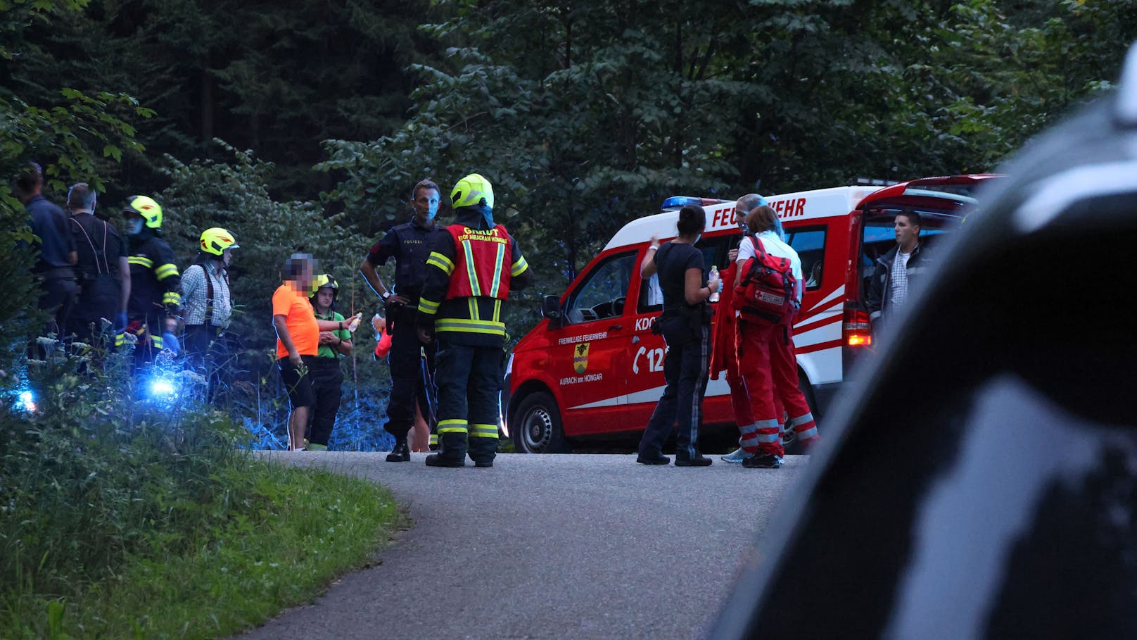 Radfahrer stirbt nach Sturz noch an der Unfallstelle