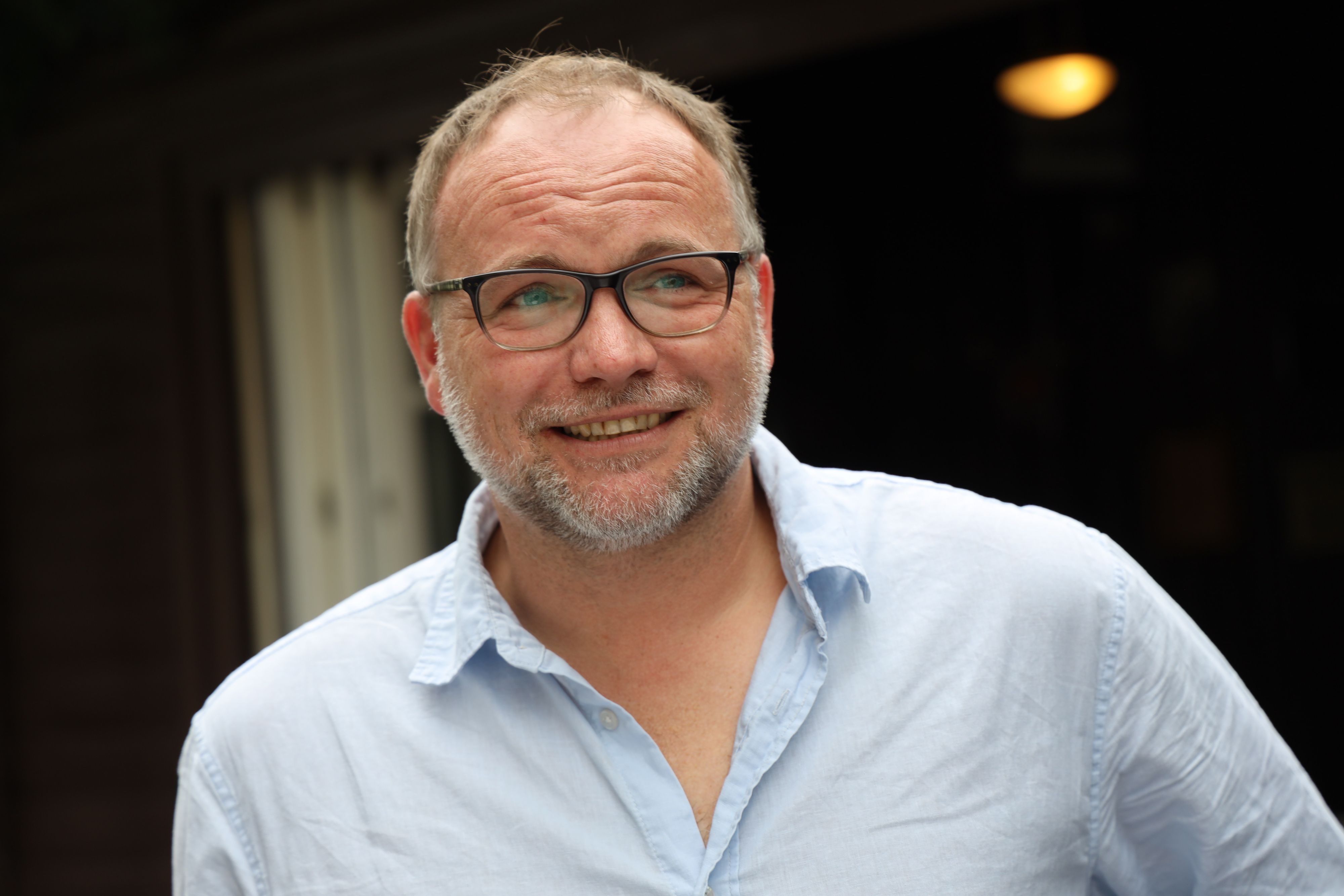 Thomas Stipsits ist auch unter die Brauer gegangen und hat im Mai 2024 sein 