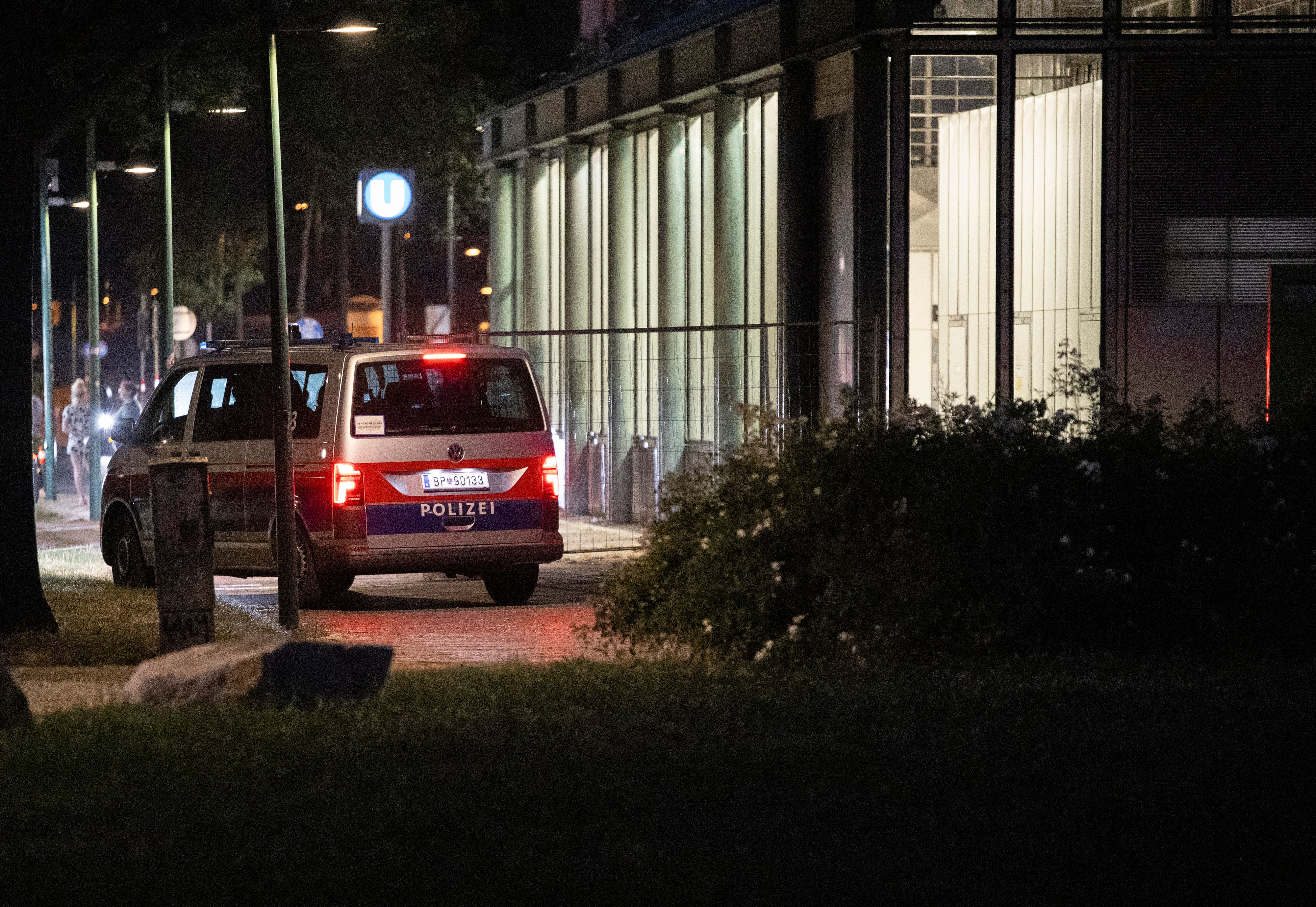 Bei einer Kontrolle in Wien wurden Polizisten von einem 16-Jährigen attackiert. (Symbolbild)