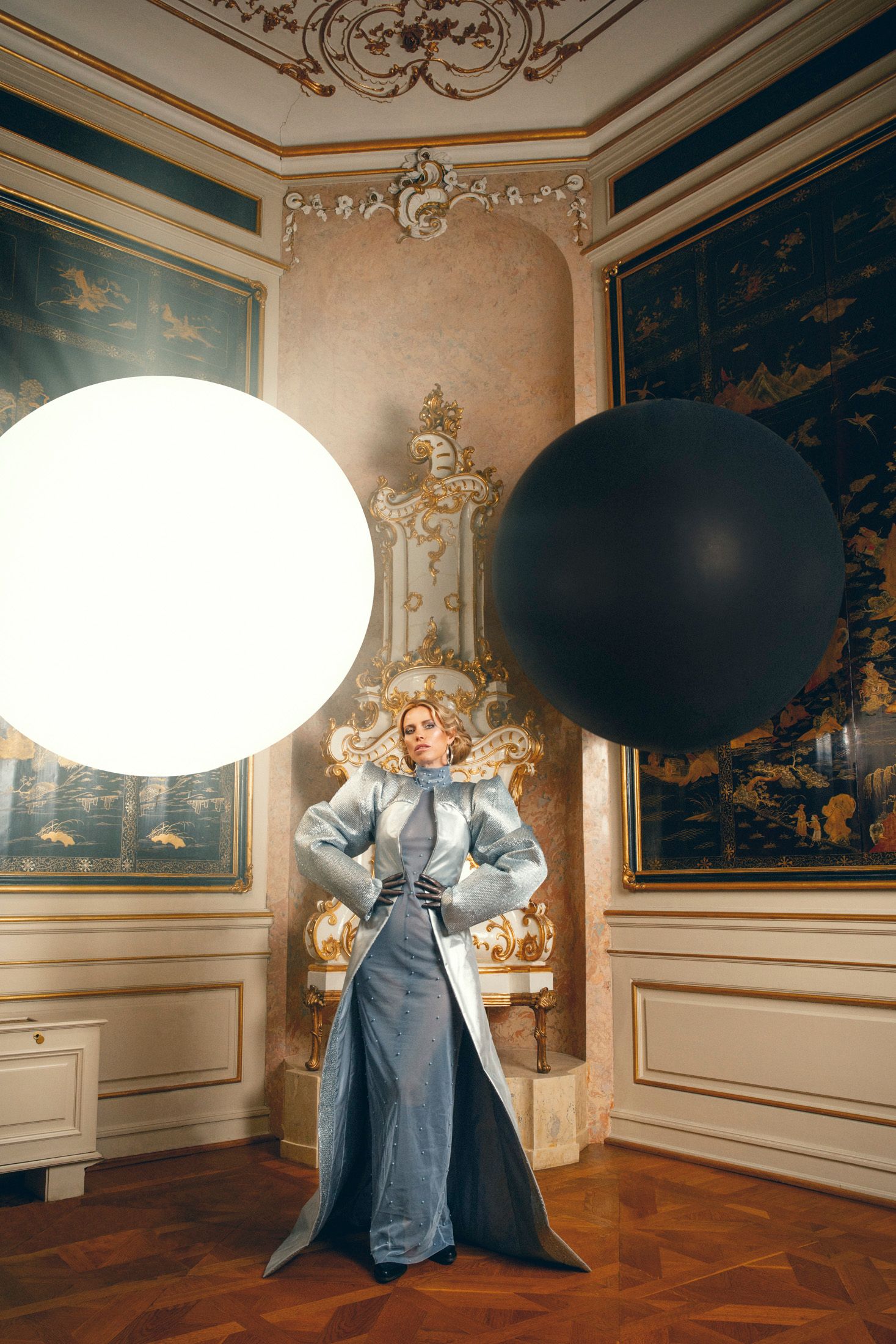 Kiera Chaplin stand als 