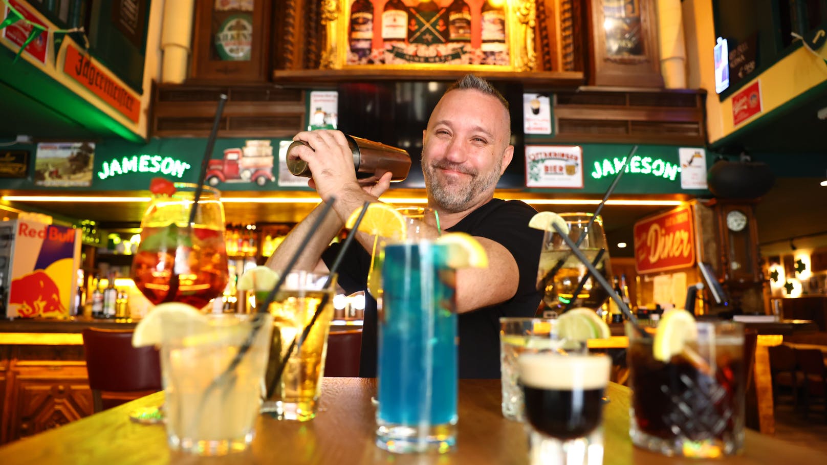 Taylor Swift Week im Irish Pub: 11 Alben – 11 Drinks