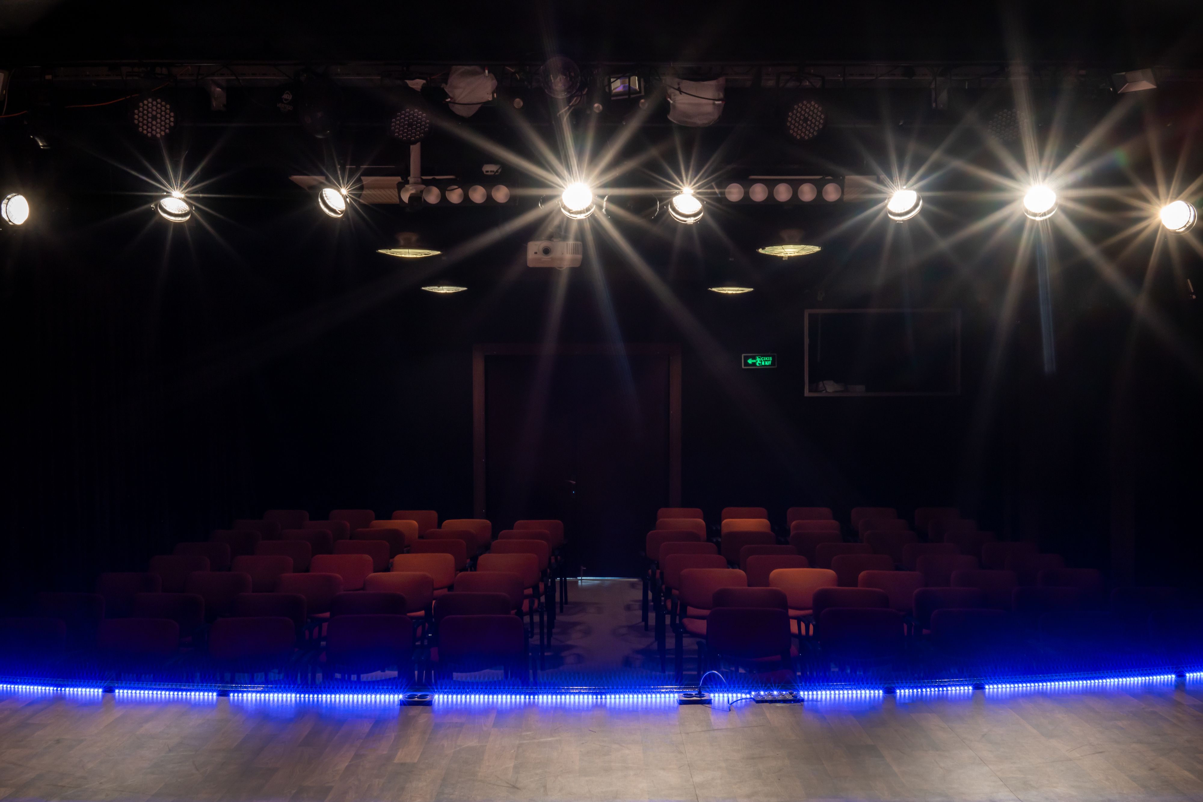 Vom Sessel des Quiz-Königs ging es auf die Anklagebank. (Symbolbild)