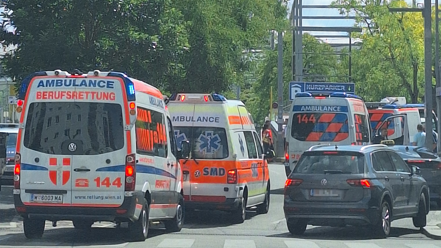 Großeinsatz in der Klinik Favoriten. Es soll zu einem Mord gekommen sein.