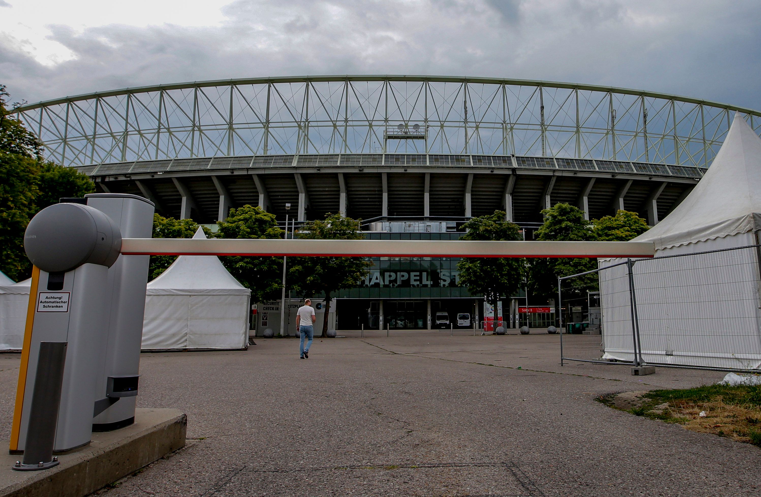 Vor dem Stadion plante der 19-jährige IS-Terrorist offenbar ein Massaker. 