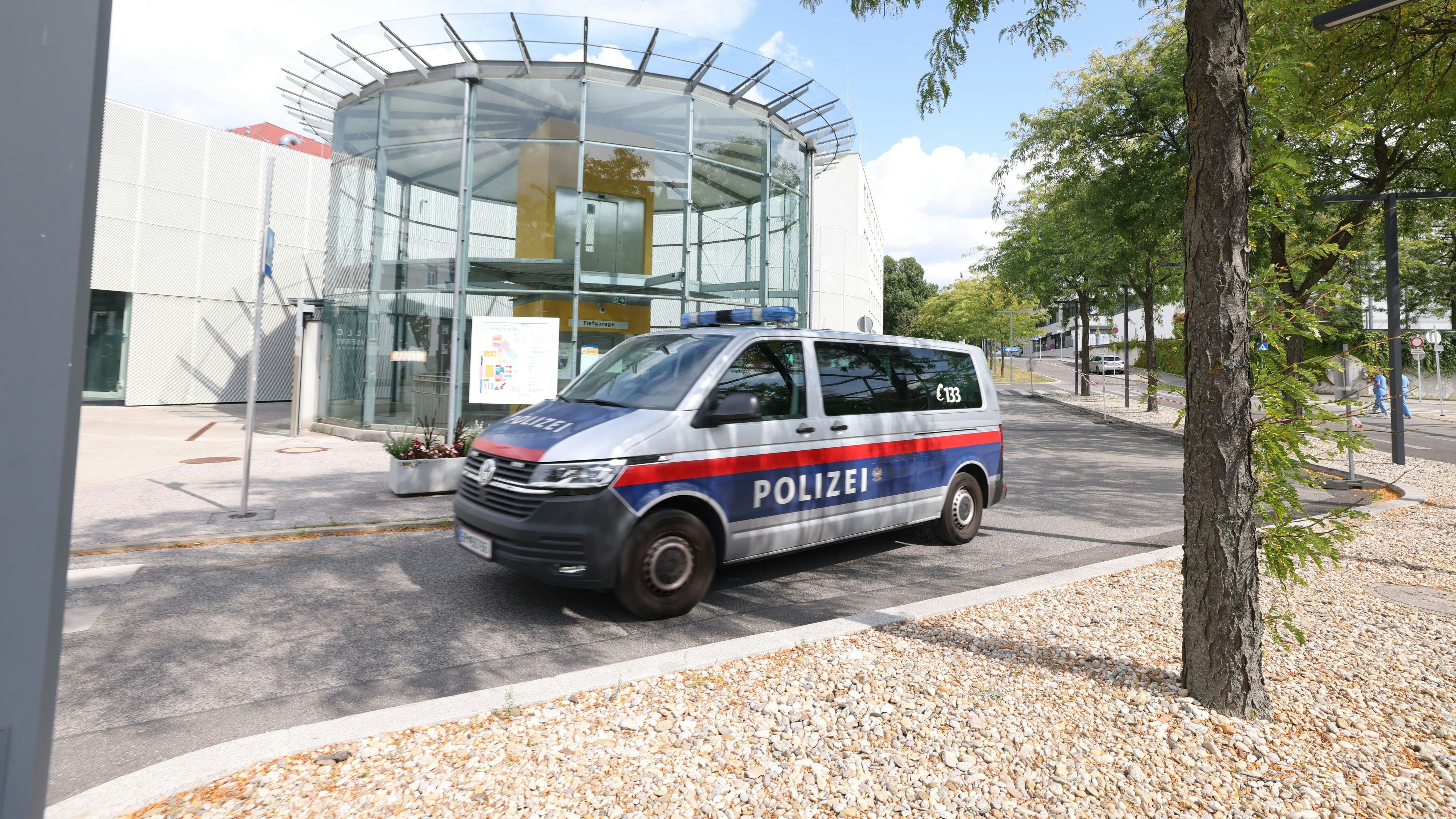 Heute.at - Bluttat in Wiener Spital! 19-Jähriger niedergestochen