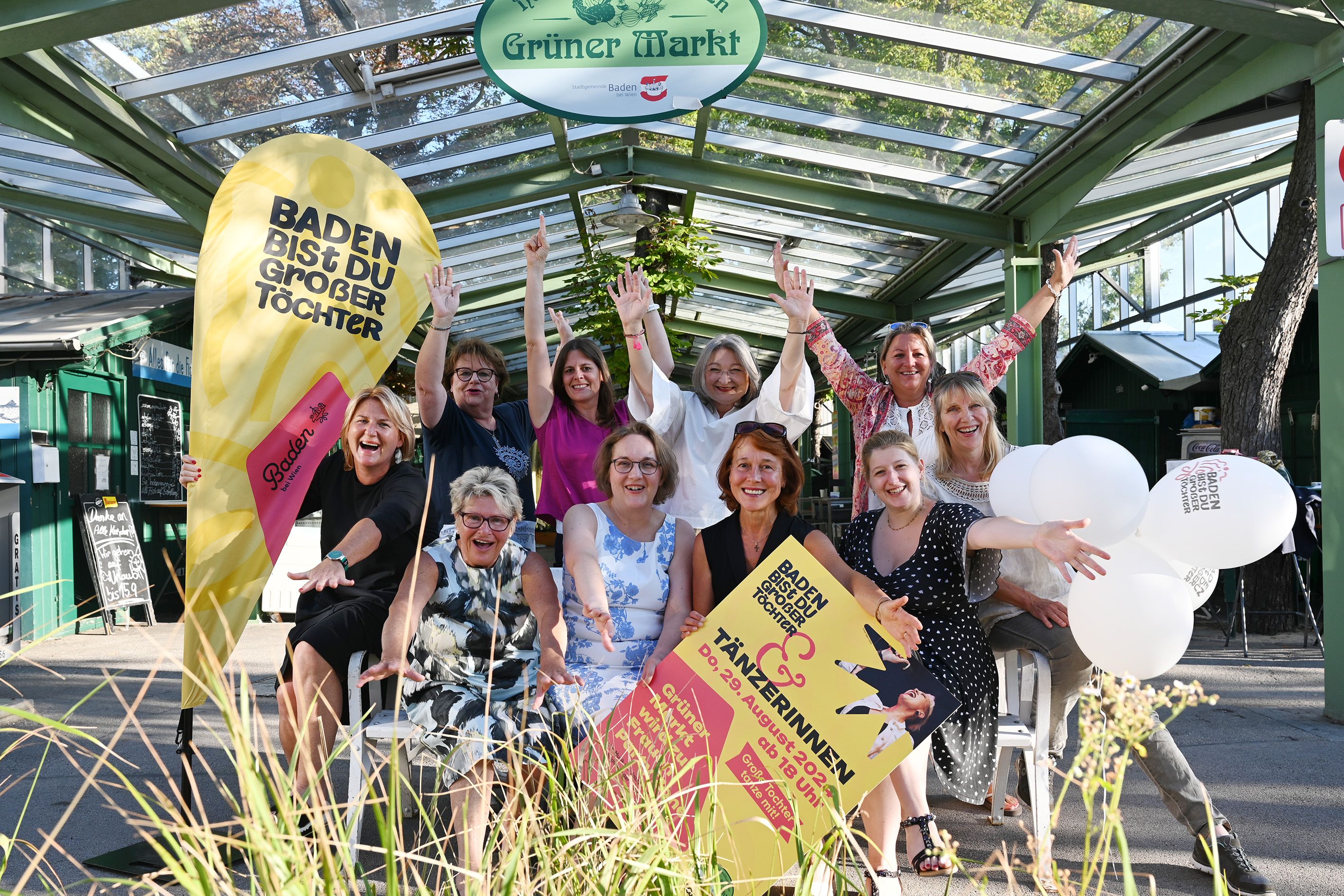 Vizebürgermeisterin Helga Krismer, GR Gerlinde Brendinger, StR Maria Wieser, StR Petra Haslinger, GR Sabine Macha, GR Gertraud Auinger-Oberzaucher, StR Angela Stöckl-Wolkerstorfer, GR Patrizia Wolkerstorfer, StR Martina Weissenböck und GR Andrea Kinzer