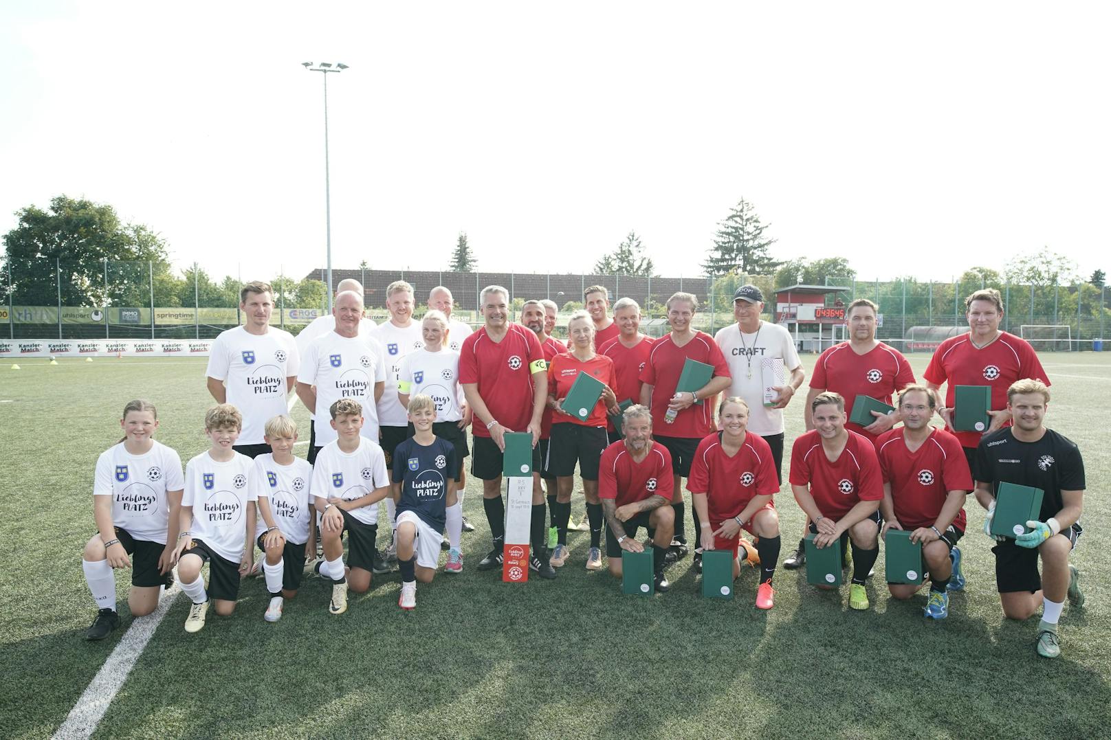 Bundeskanzler Karl Nehammer lud zum großen Kanzler-Match.