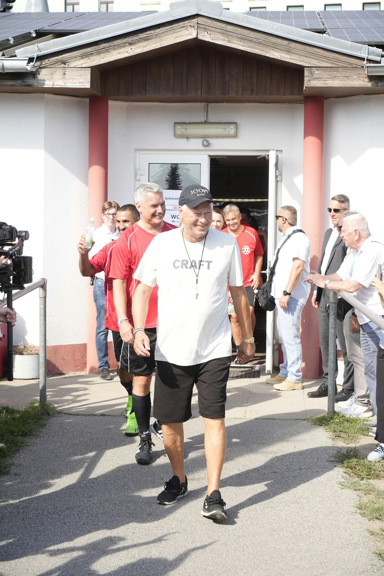 Das Match fand am Platz der Wiener Viktoria statt.