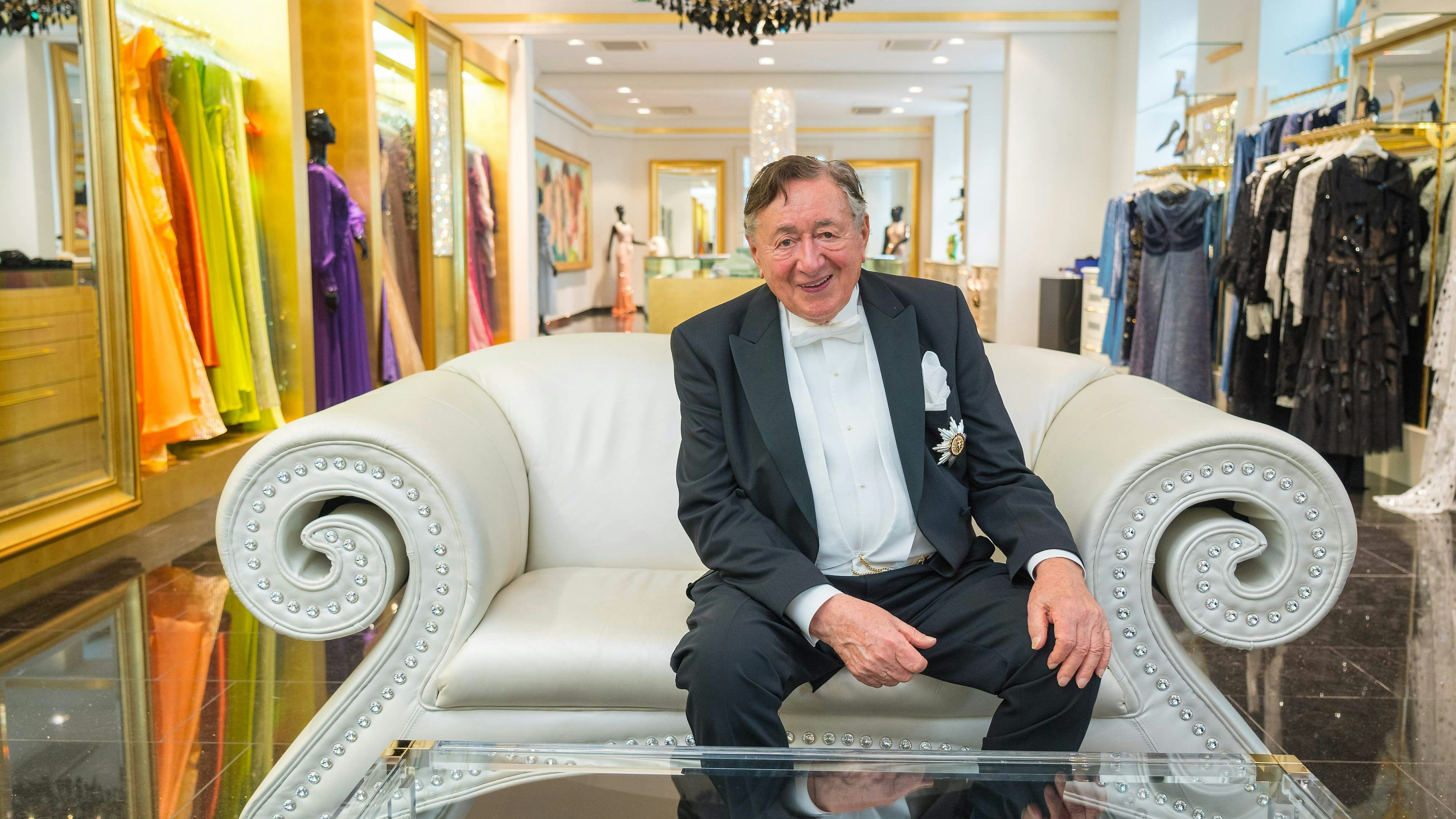 "Er konnte granteln und herzlich sein, er war ein echtes Original. Und sagte mal: 'Was peinlich ist, bestimme ich selber.' Recht hat er!"