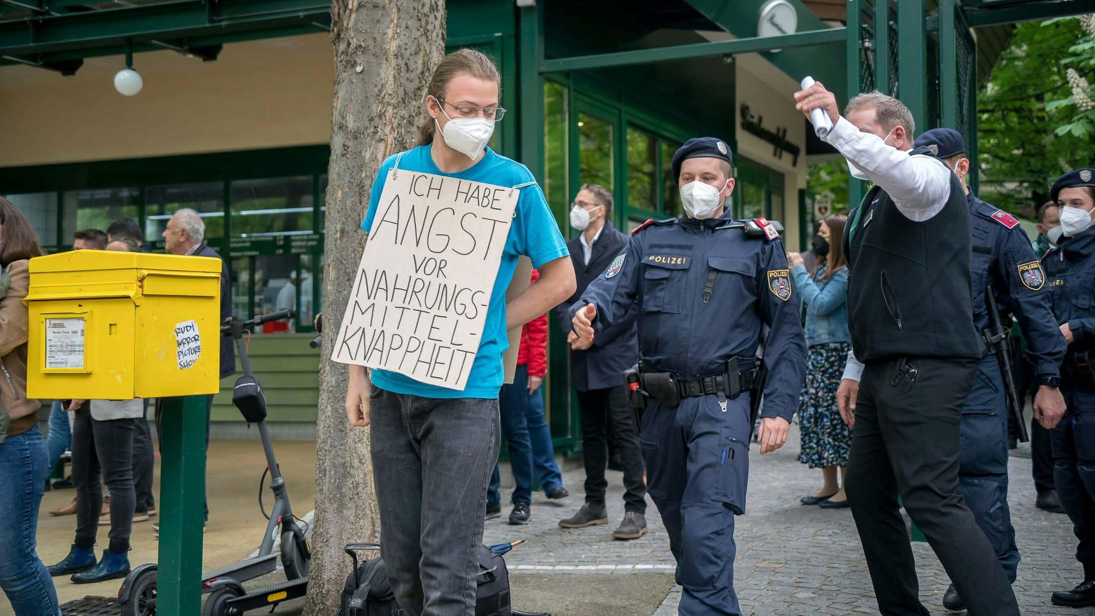 Im Schweizerhaus ist das jetzt keine naheliegende Panik