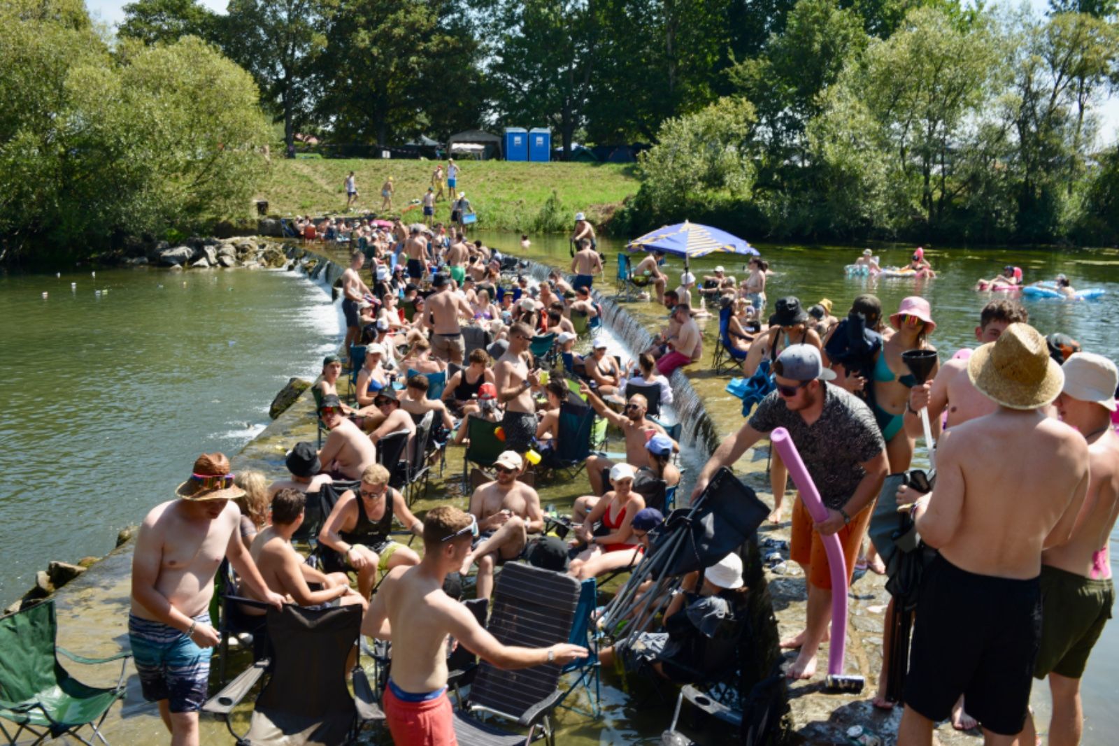 Frequency: Fans bereits in Feierlaune