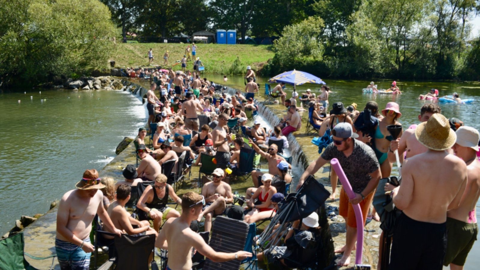 Frequency: Fans bereits in Feierlaune